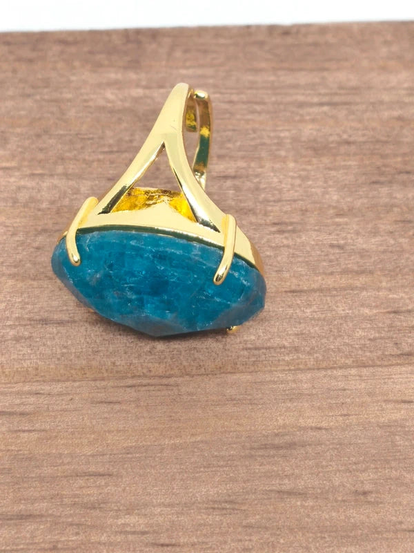 Bague en apatite