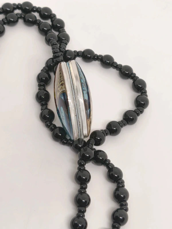 Collier yin-yang agate noire et résine