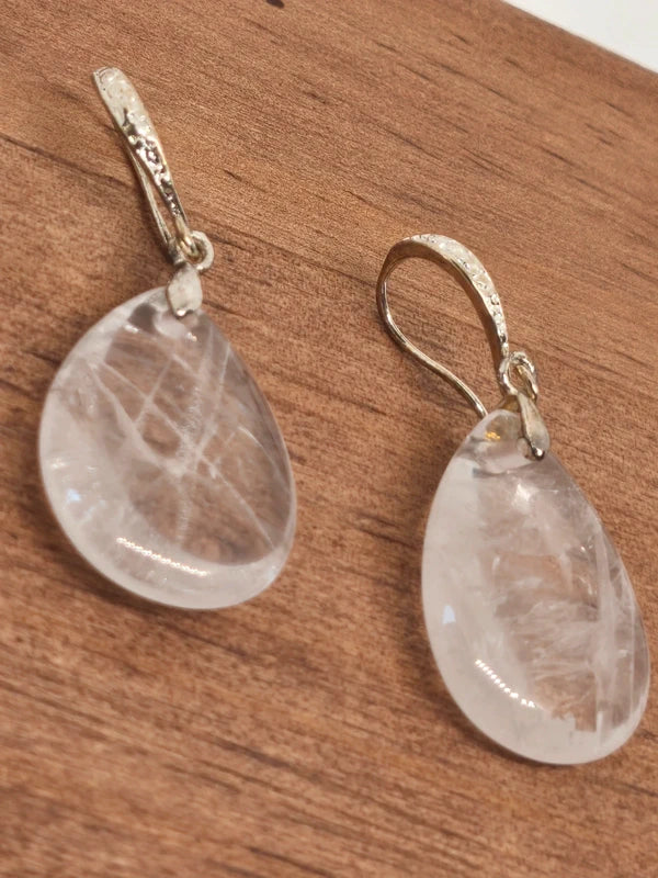 Collier et boucles d'oreilles en cristal de roche craquelé