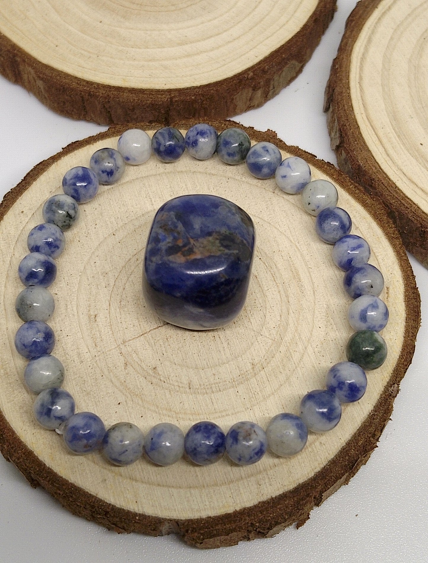 Collier bracelet et pierre en sodalite