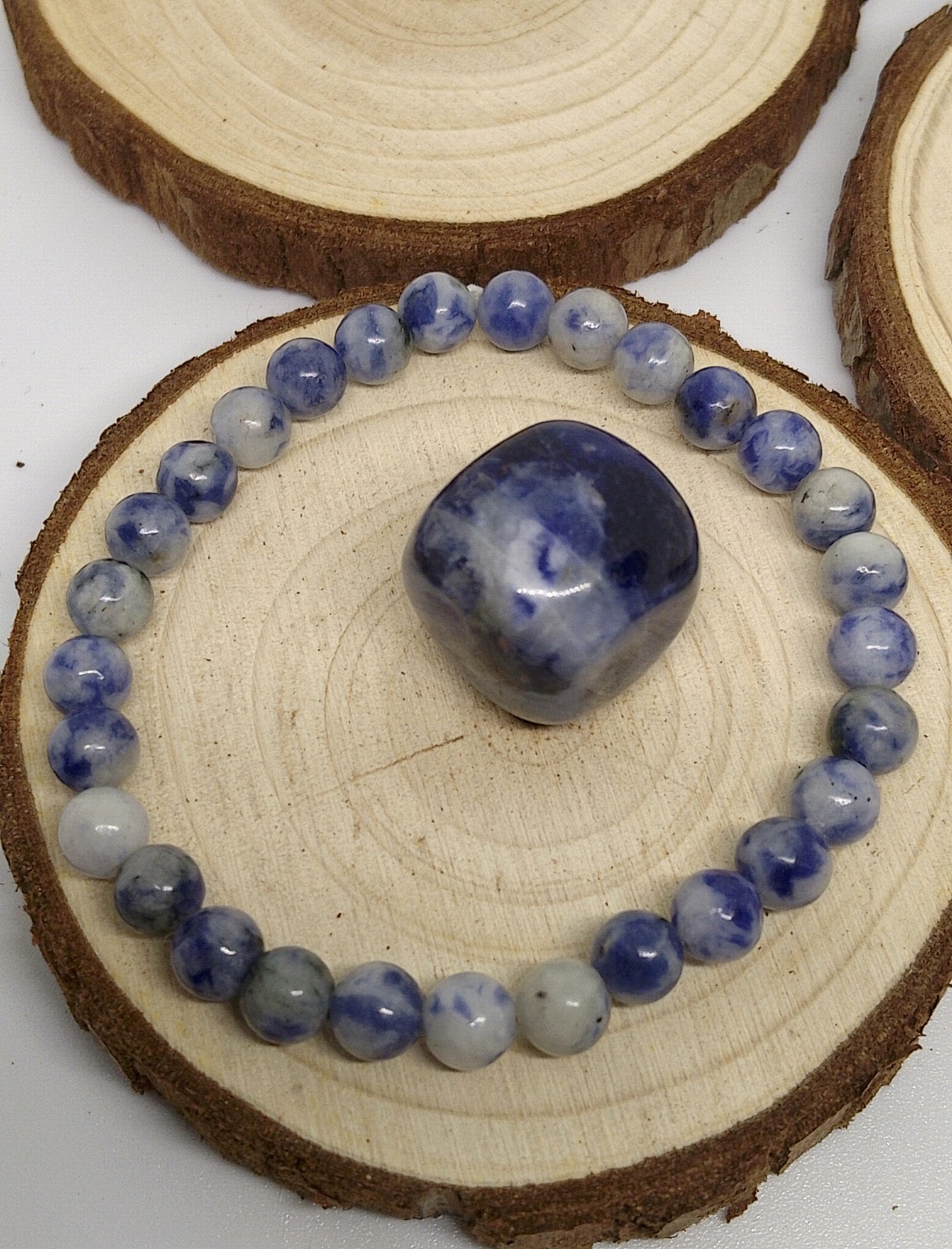 Collier bracelet et pierre en sodalite