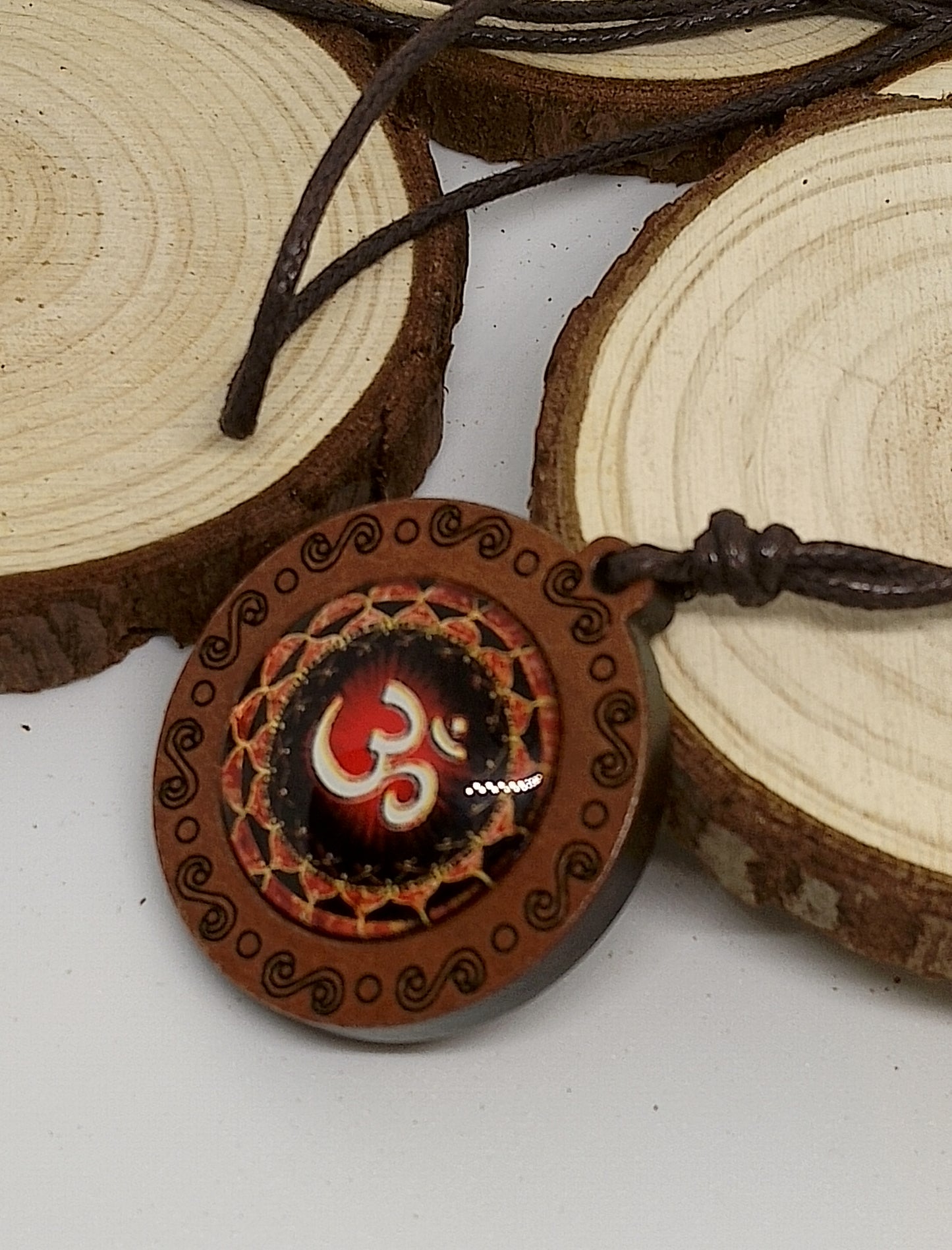 Collier en bois