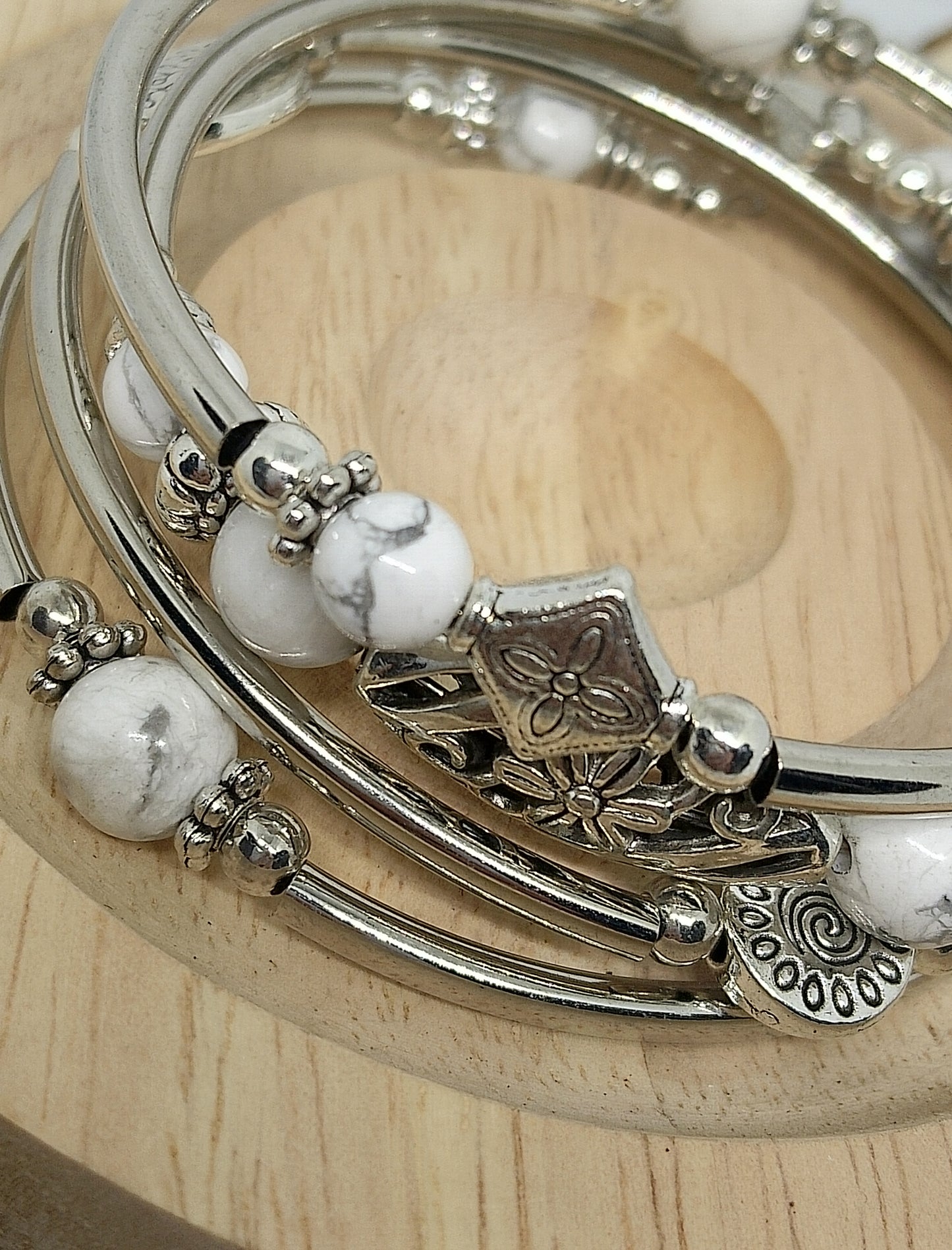 Bracelet wrap howlite blanche