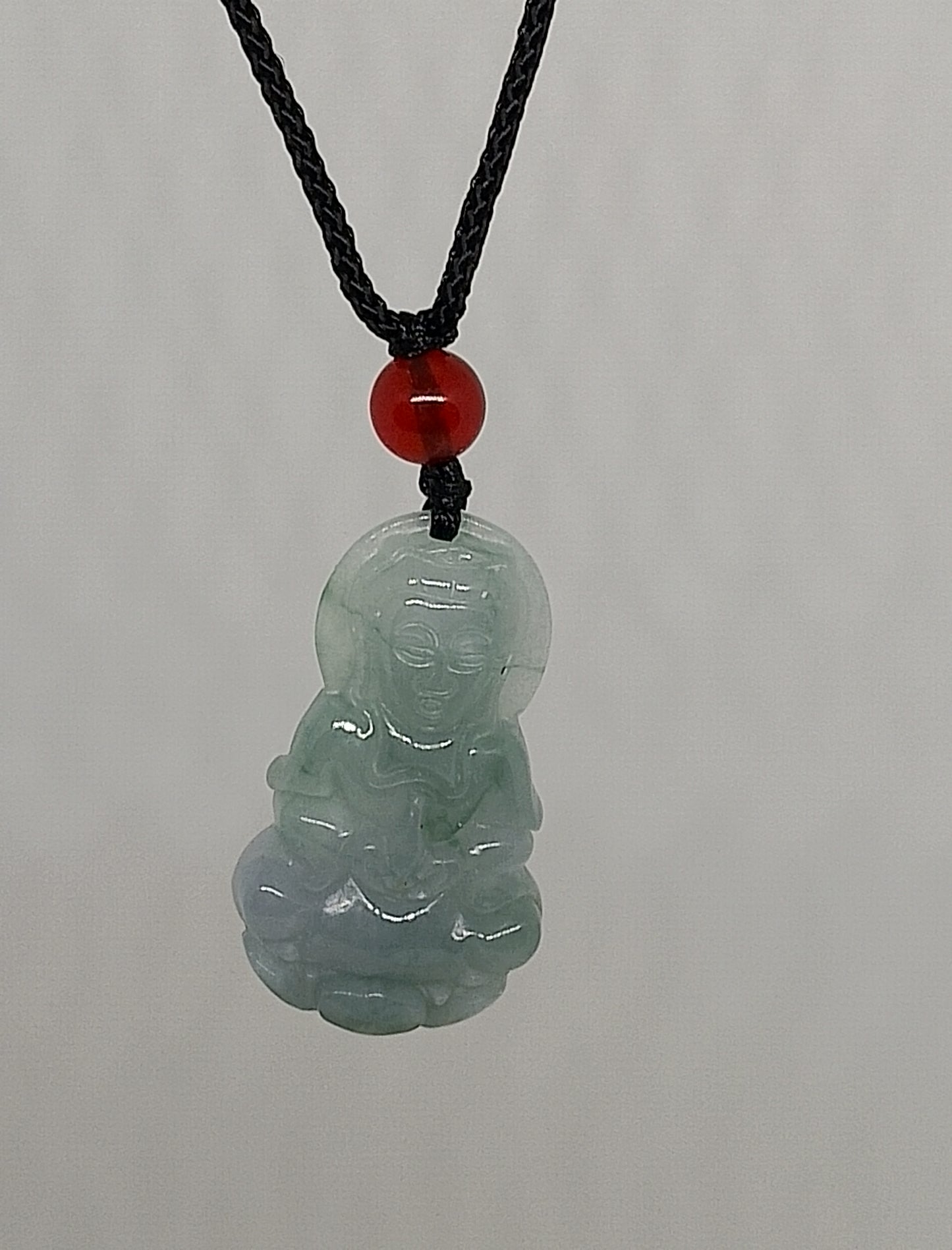 Collier buddha en jade