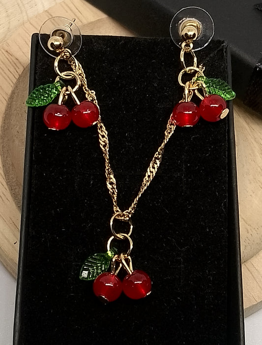 Collier et boucles d'oreilles cerise