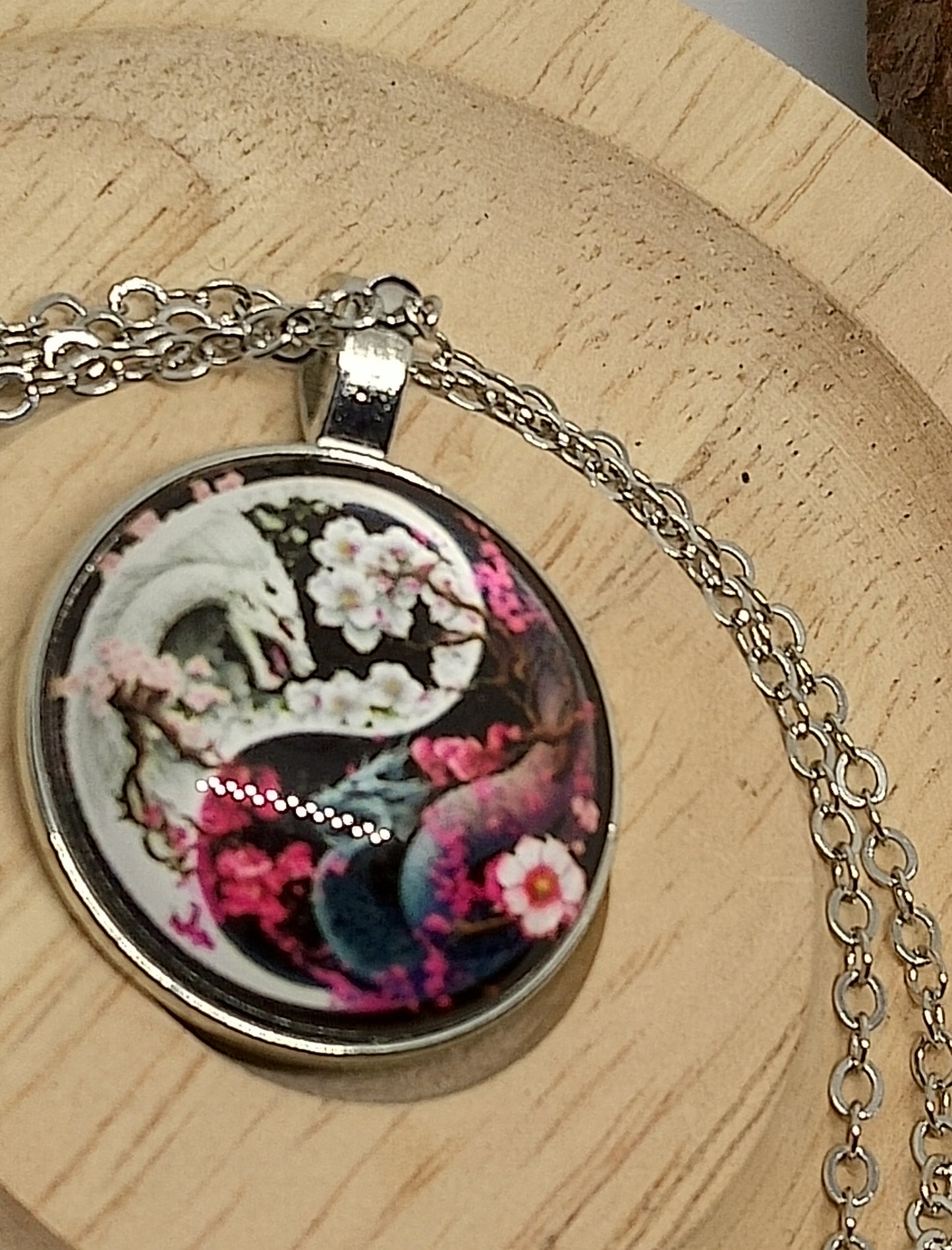 Collier et porte clés yin yang dragon