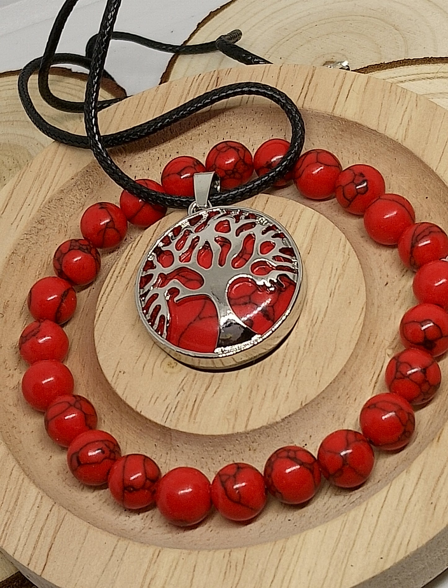 Collier et bracelet howlite rouge