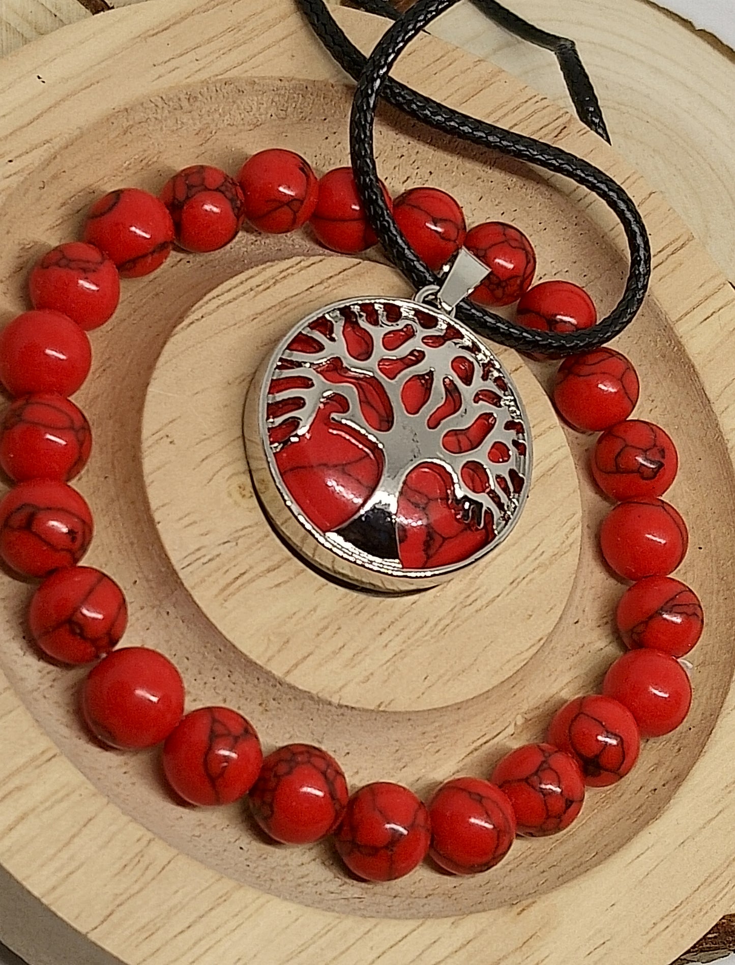 Collier et bracelet howlite rouge