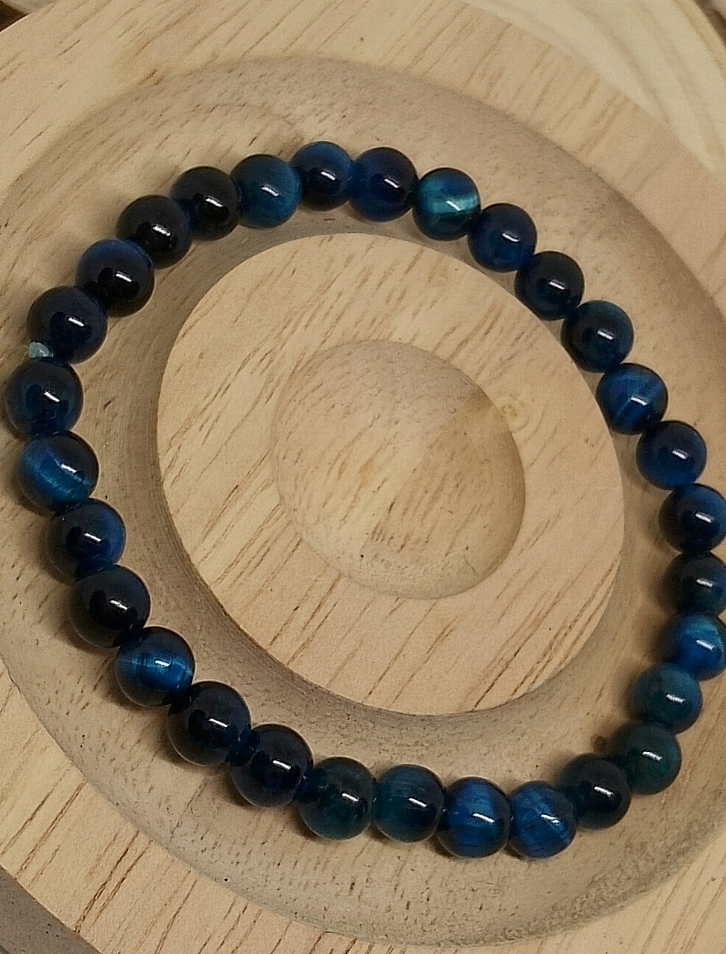 Bracelet en oeil de tigre bleu