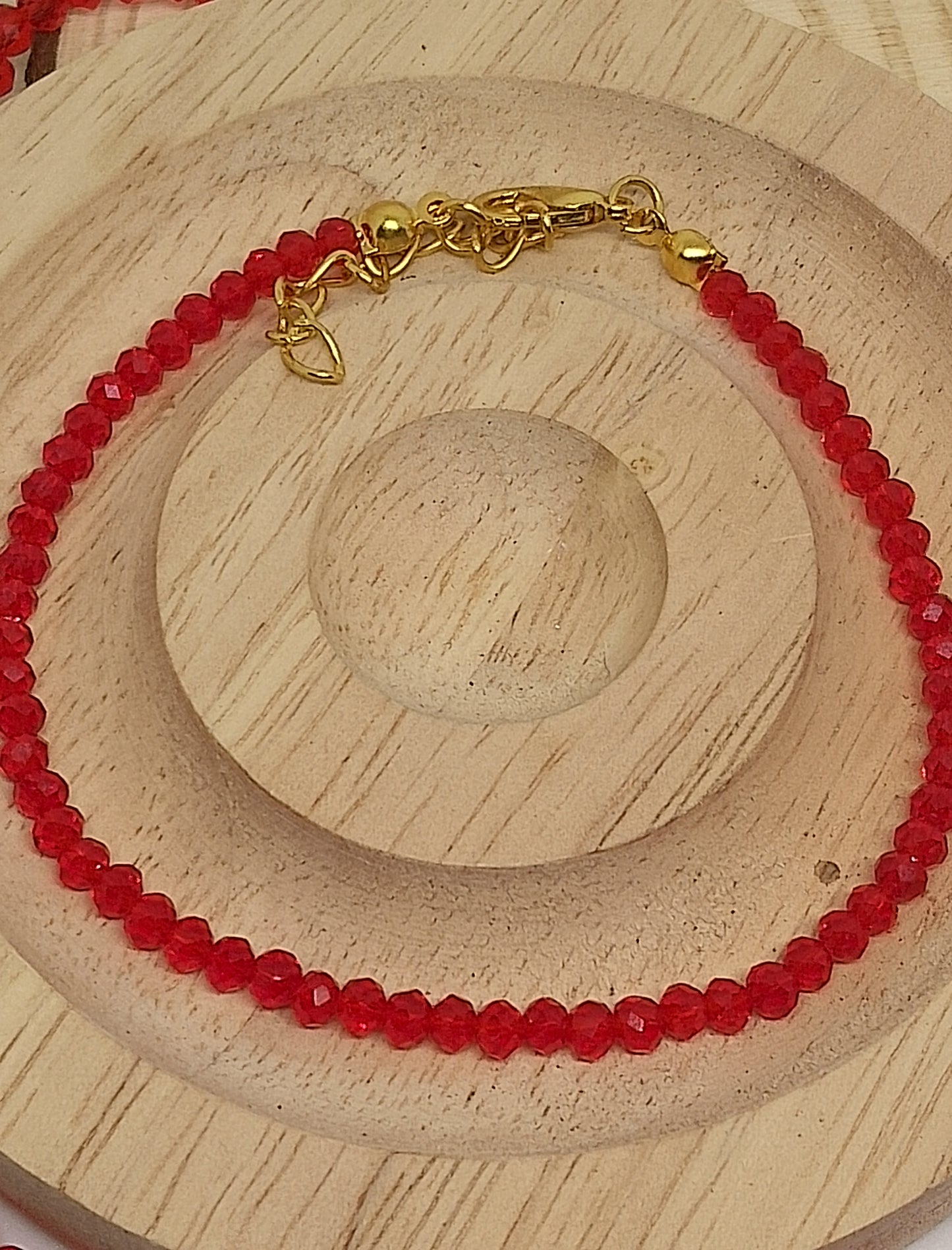 Collier et bracelet en verre coloré rouge