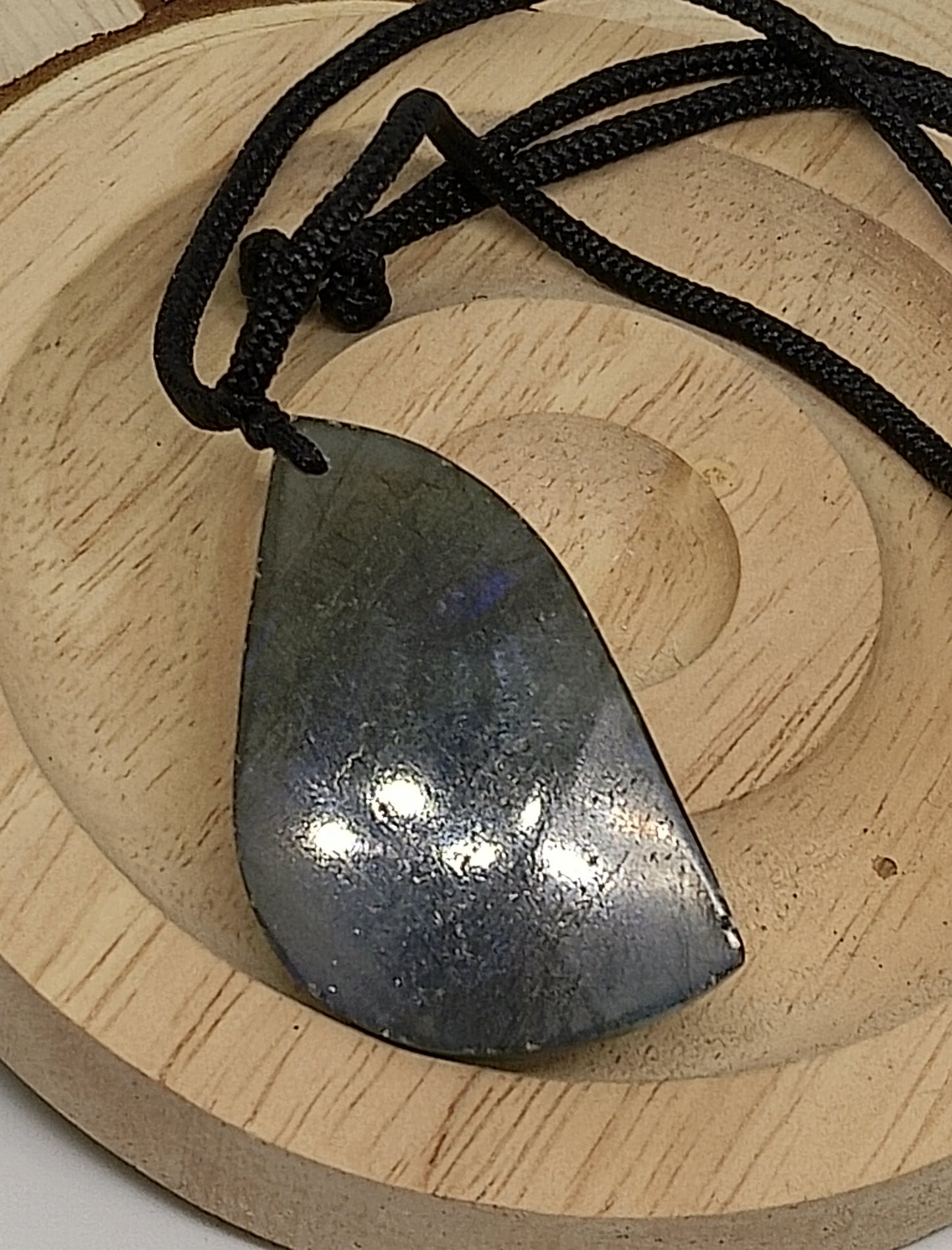 Collier en labradorite