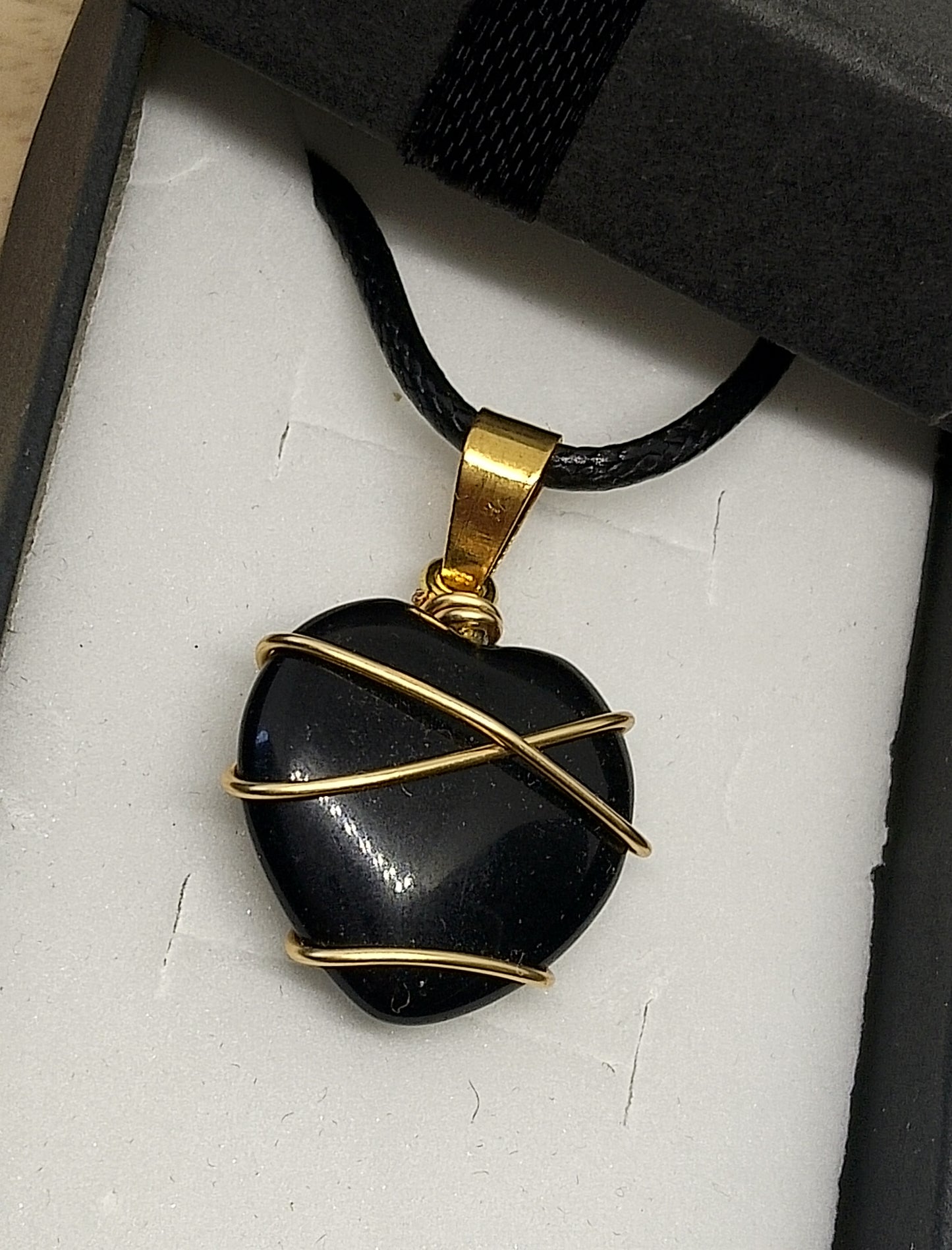 Collier coeur en obsidienne