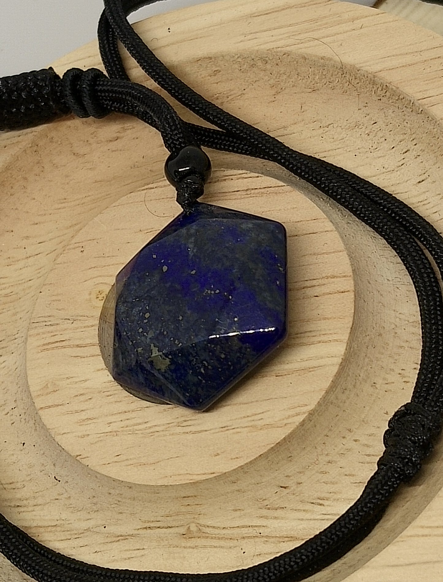 Collier en lapis lazuli