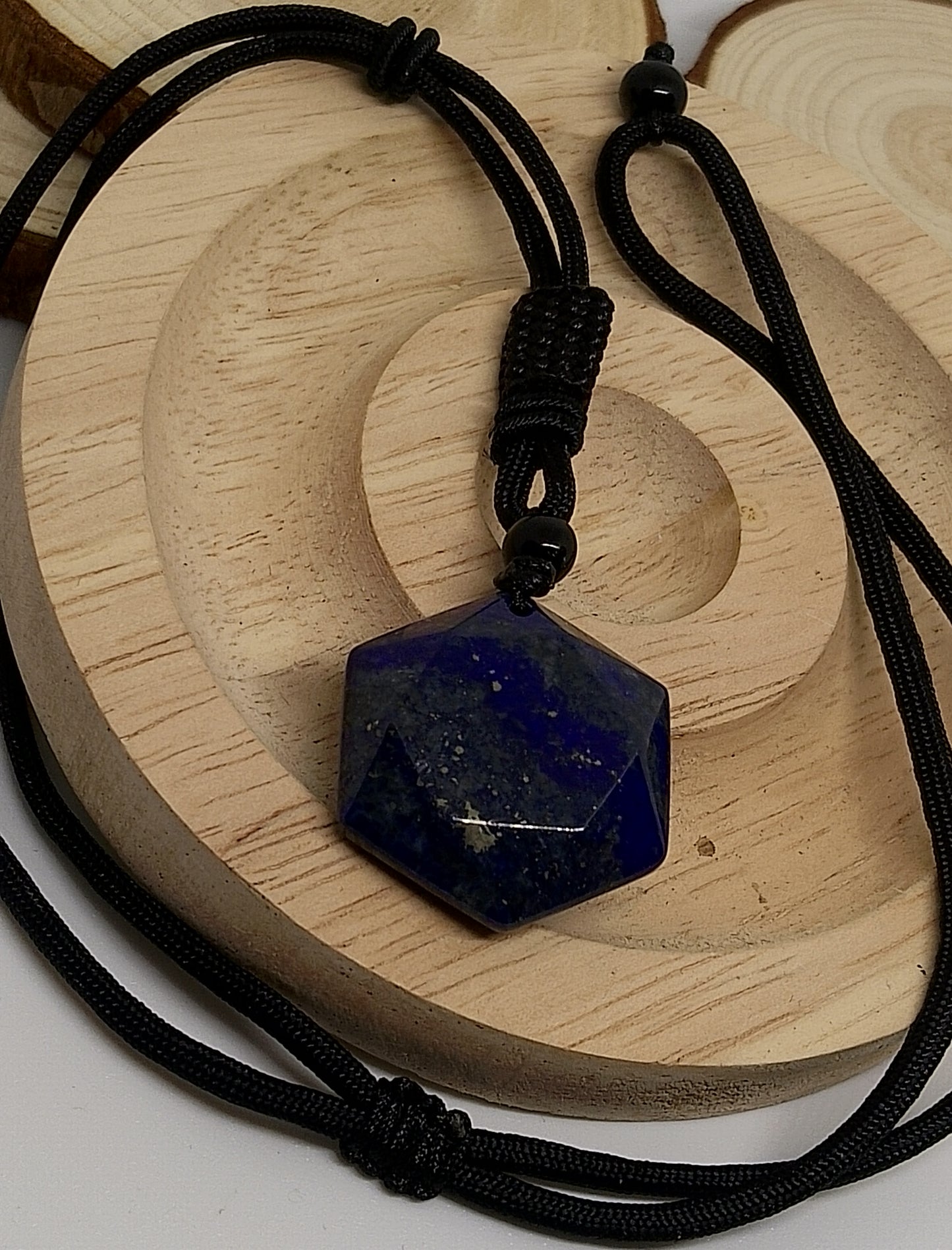 Collier en lapis lazuli