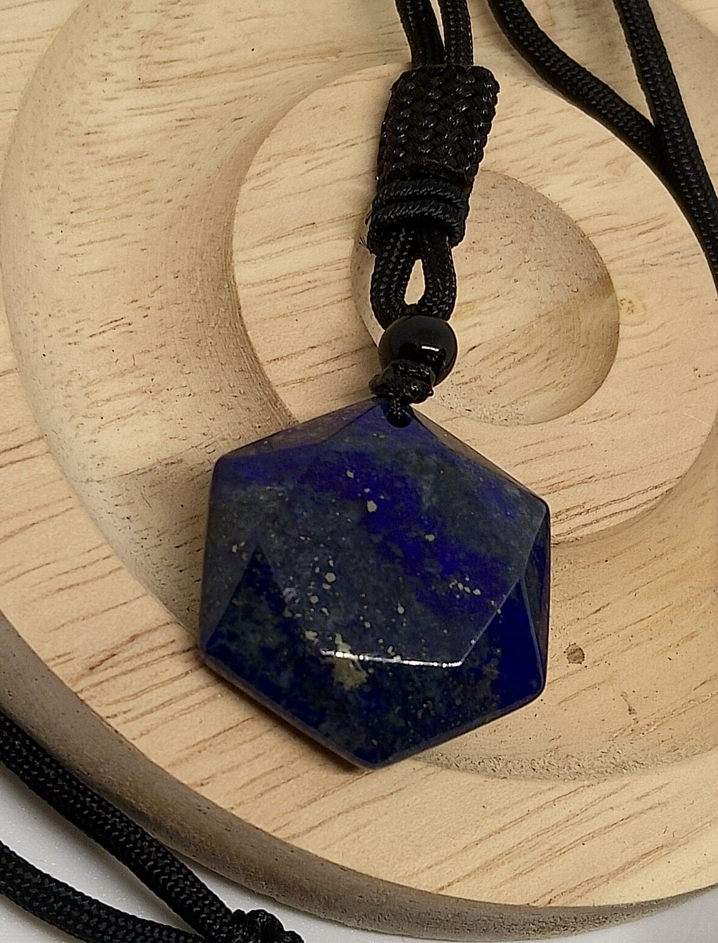 Collier en lapis lazuli