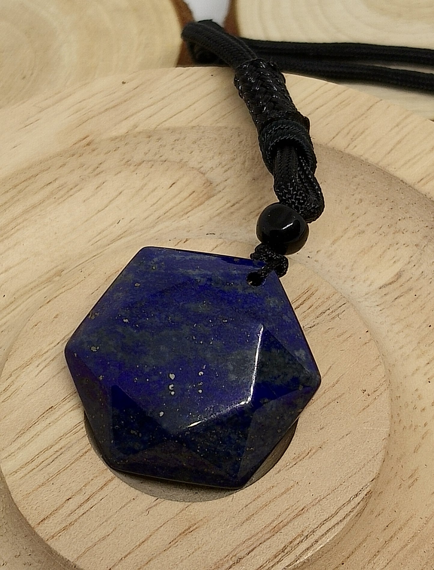 Collier en lapis lazuli