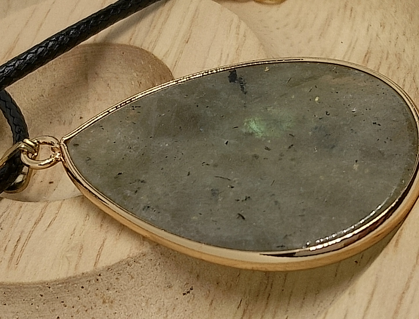 Collier en labradorite