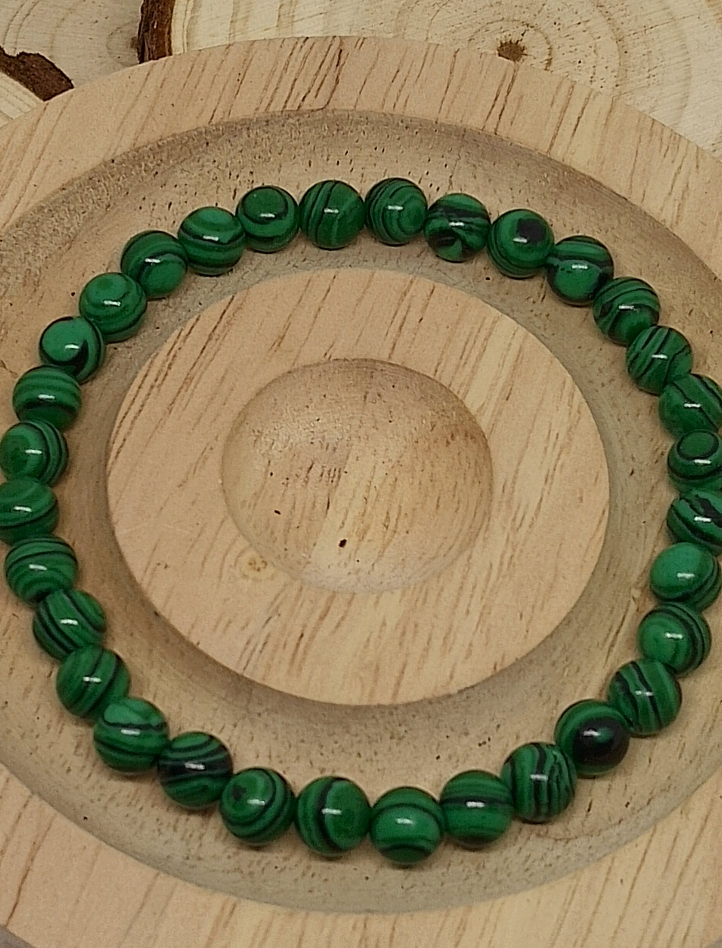 Bracelet et boucles d'oreilles en malachite résinée