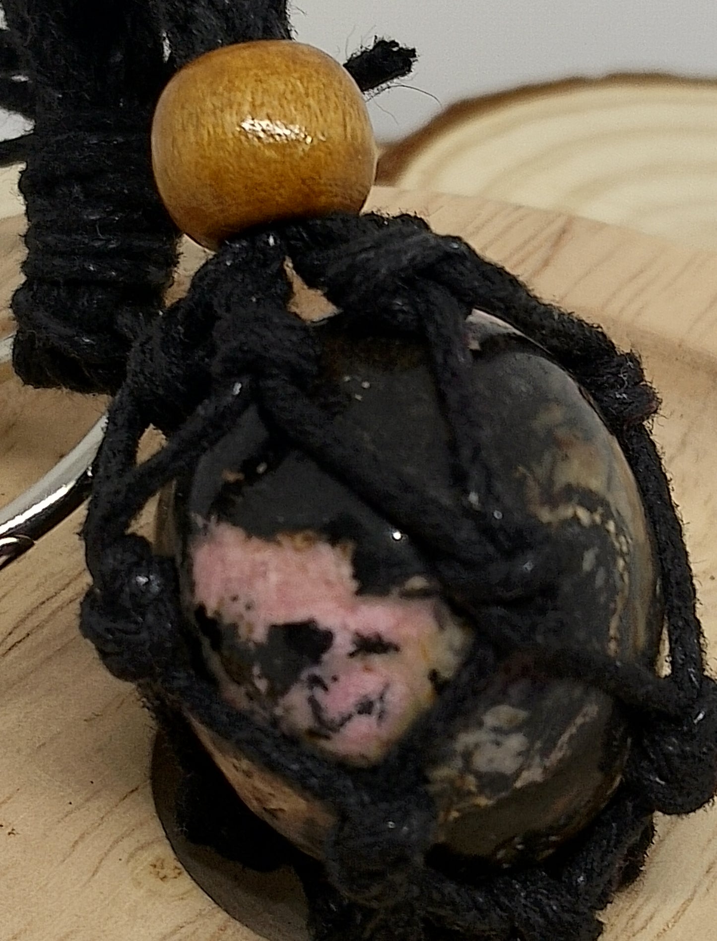 Porte clé en rhodonite