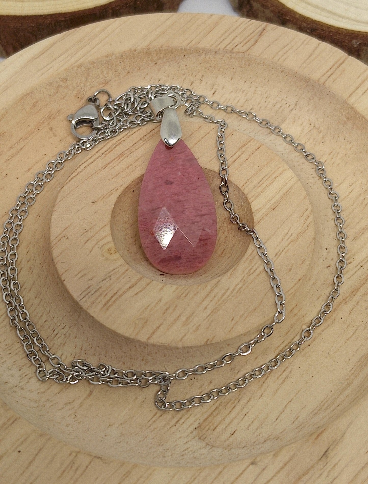 Collier en rhodonite