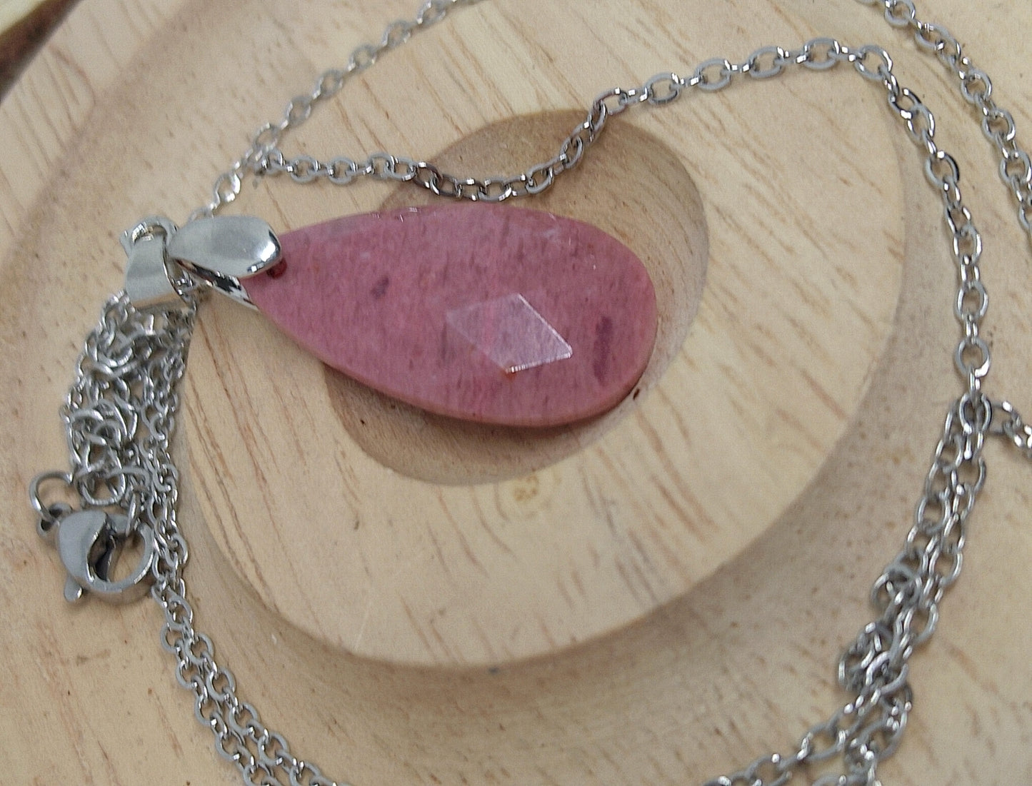 Collier en rhodonite