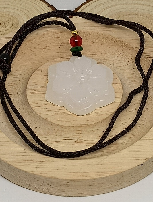 Collier fleur de lotus