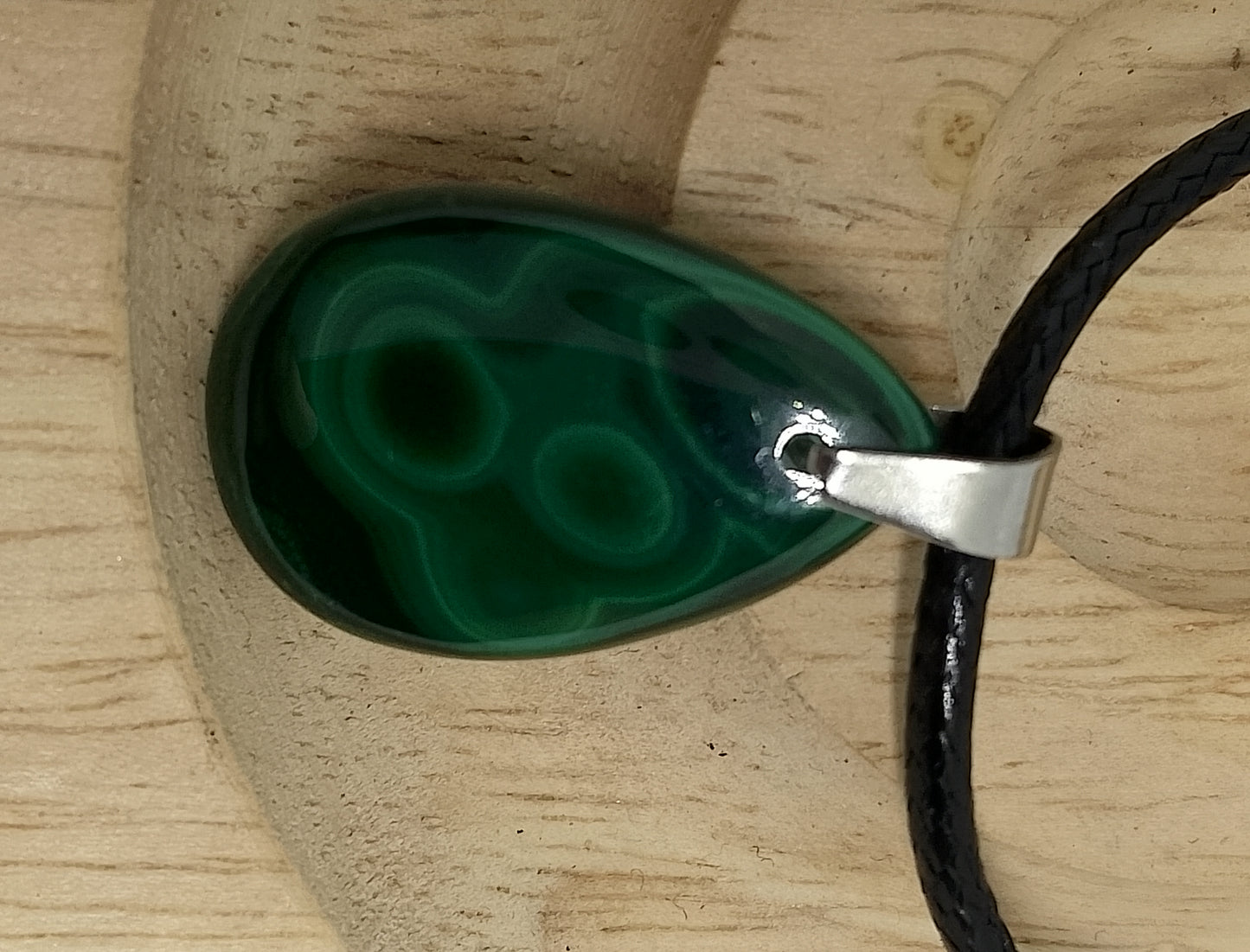 Collier en malachite véritable