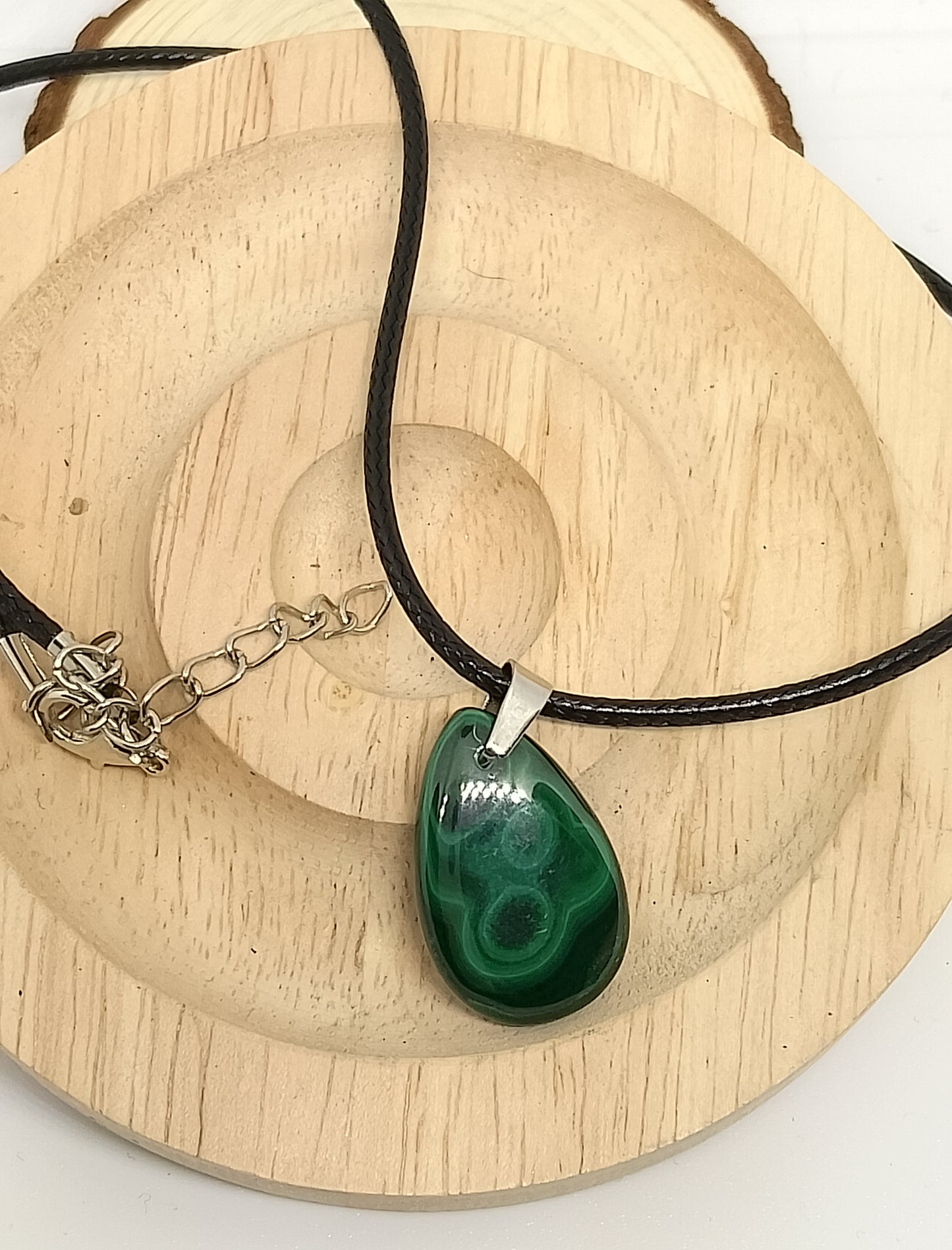 Collier en malachite véritable