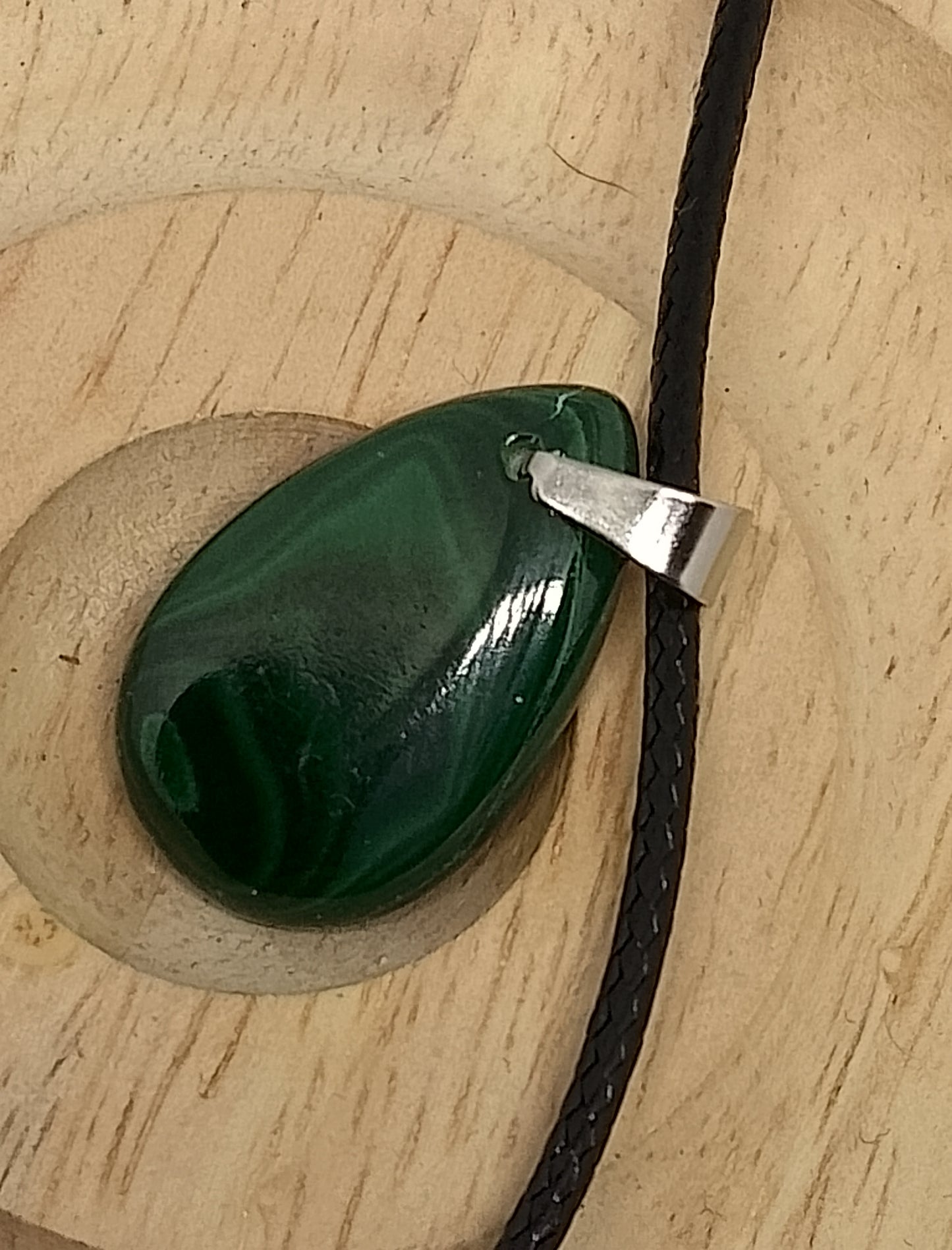 Collier en malachite véritable