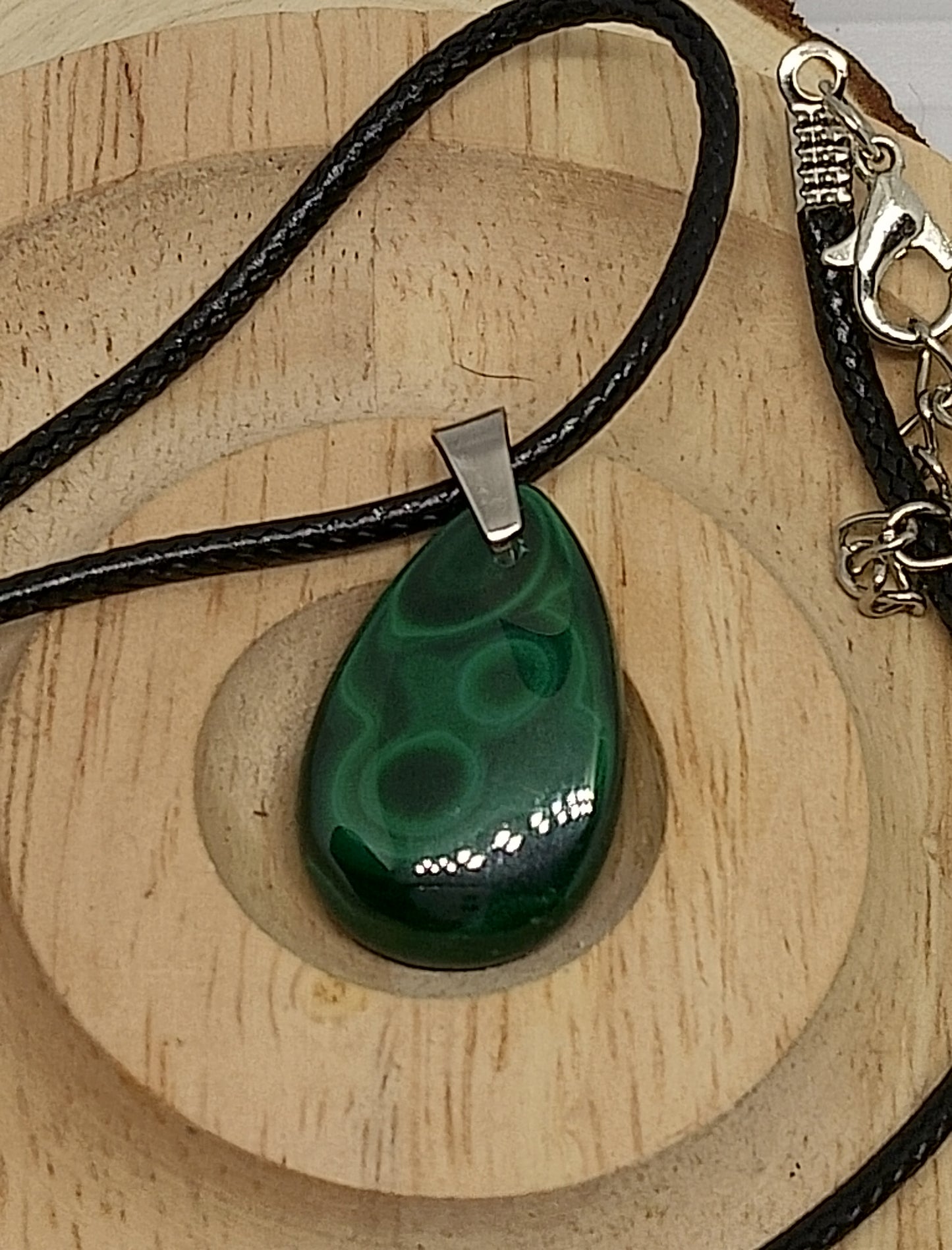 Collier en malachite véritable