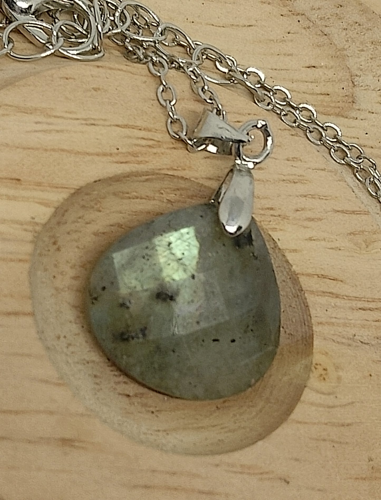 Collier labradorite