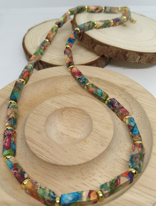 Collier en jaspe impérial