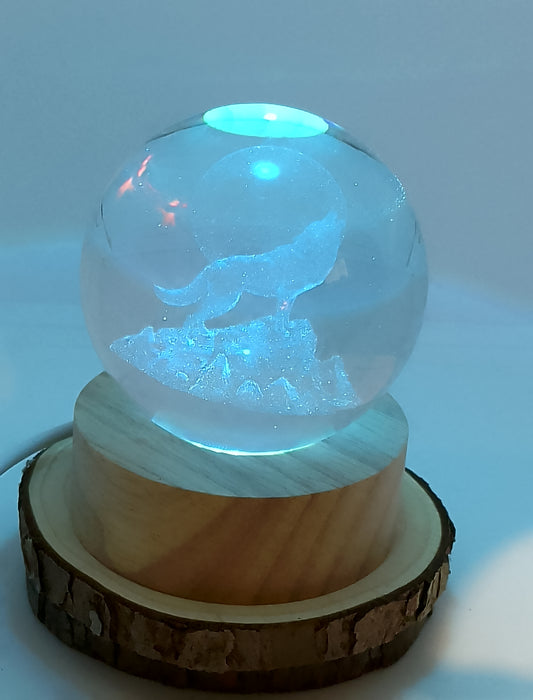Veilleuse boule de cristal loup multicolore