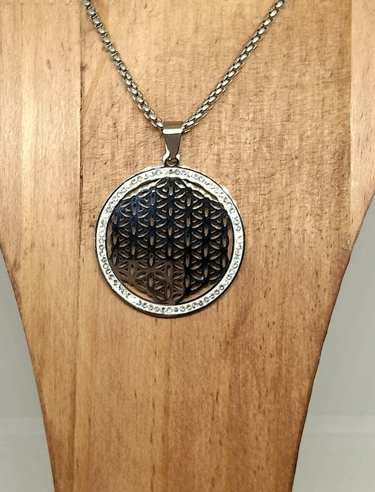 Collier fleur de vie neuf en acier inoxydable