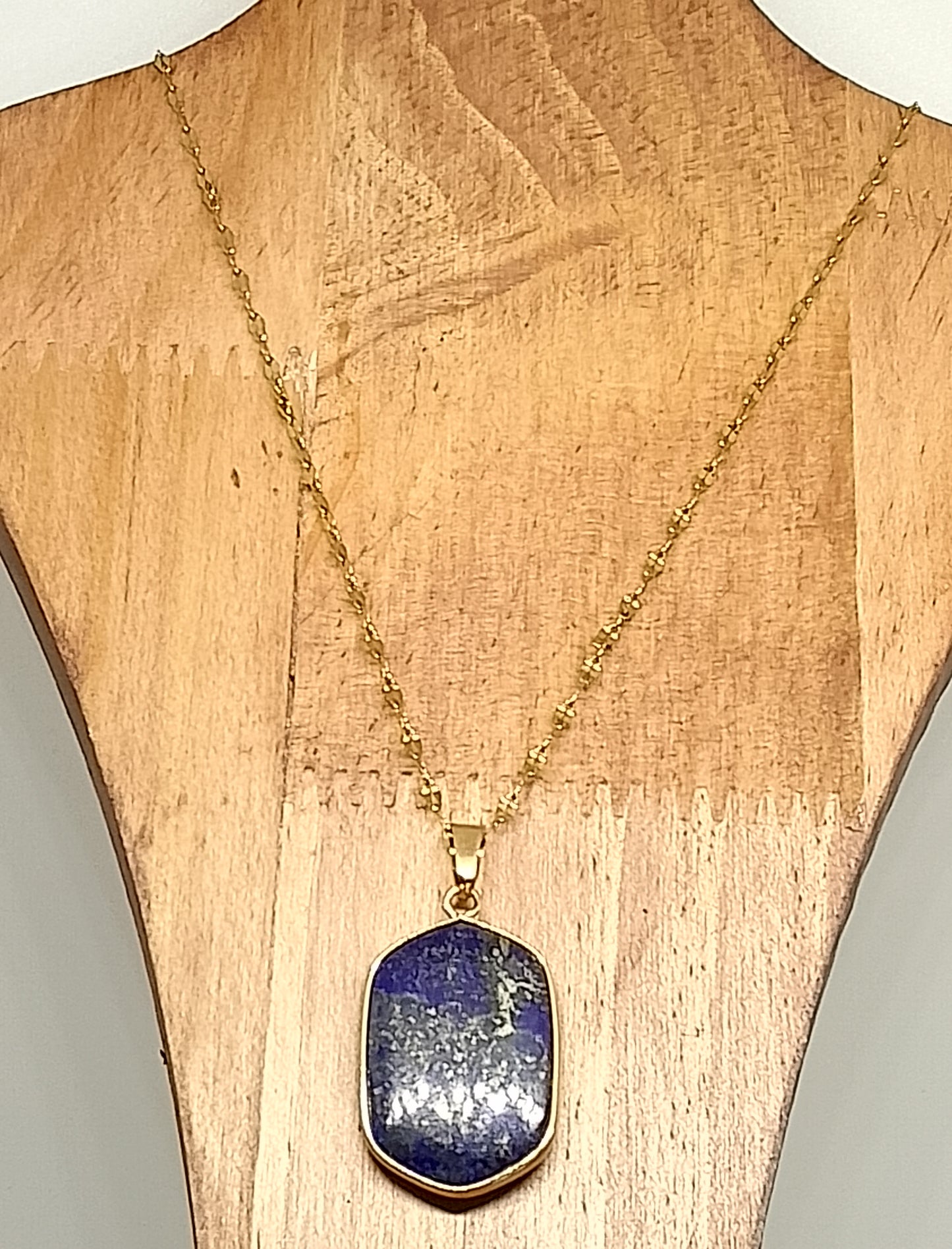 Collier et boucles d'oreilles en lapis lazuli et acier inoxydable