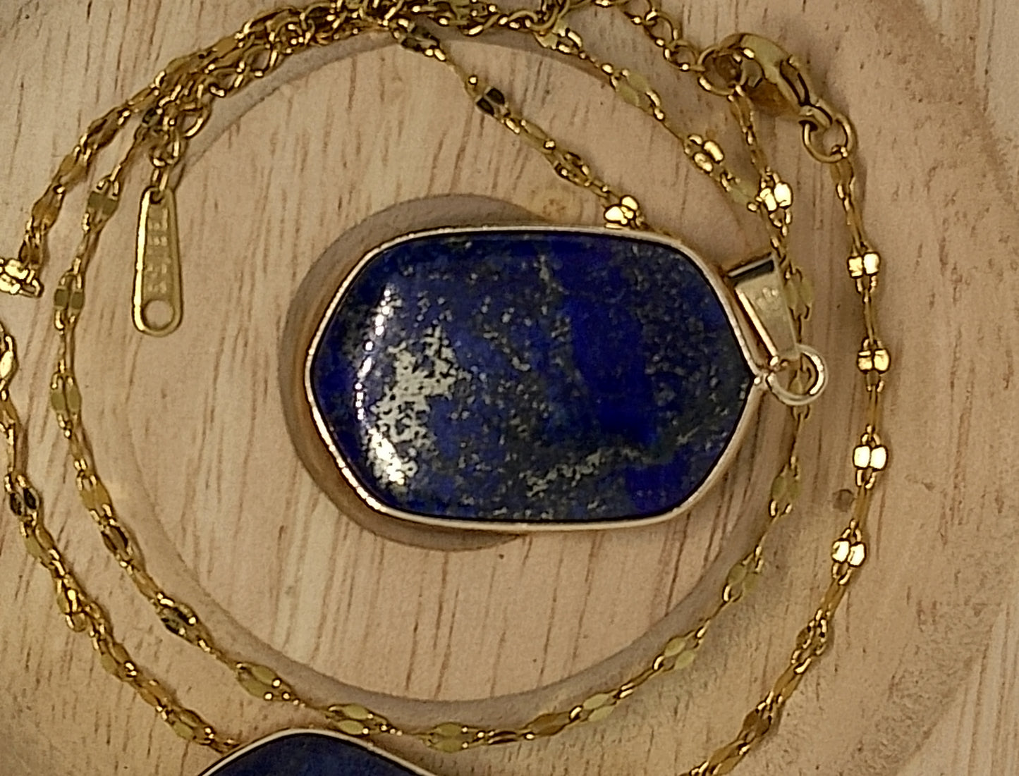 Collier et boucles d'oreilles en lapis lazuli et acier inoxydable
