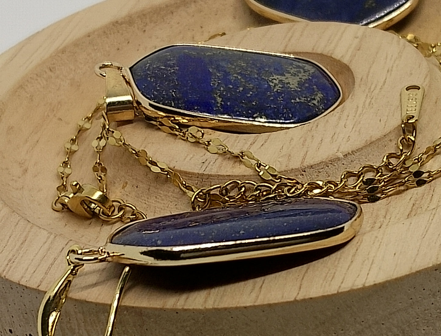 Collier et boucles d'oreilles en lapis lazuli et acier inoxydable