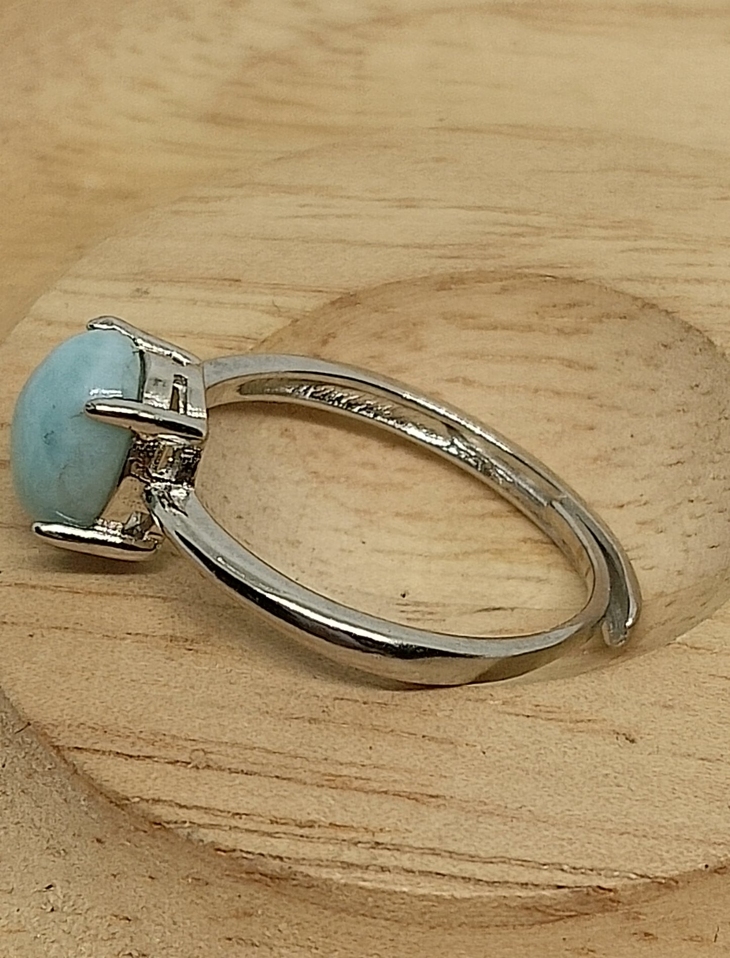 Bague en pierre de larimar
