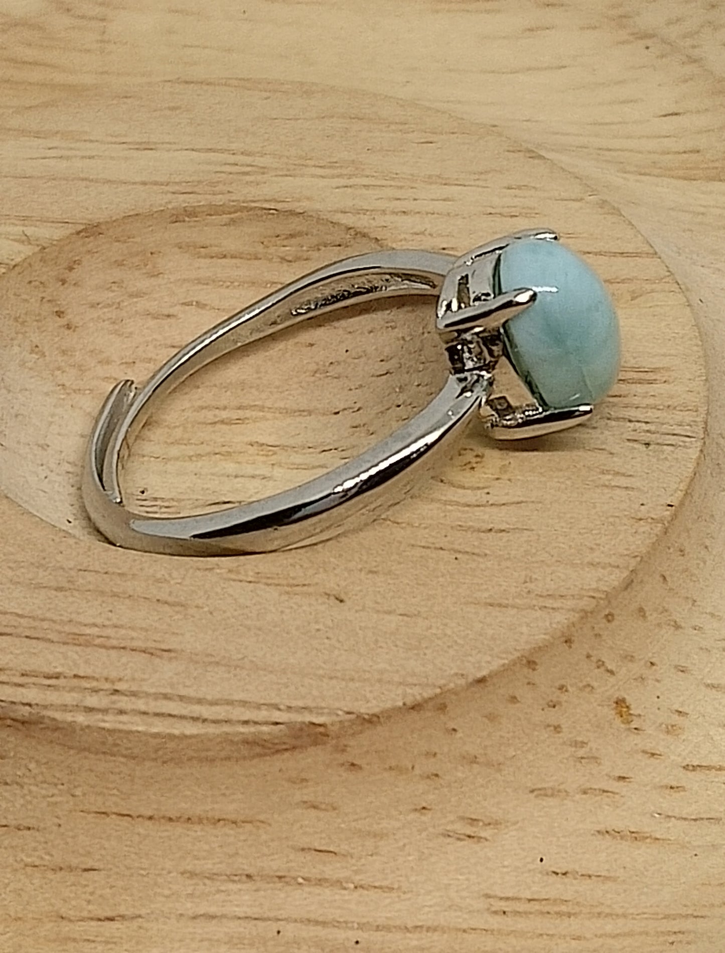 Bague en pierre de larimar