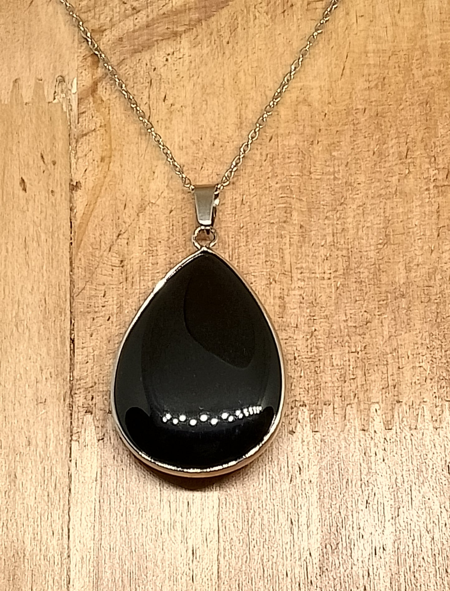 Collier en agate noire