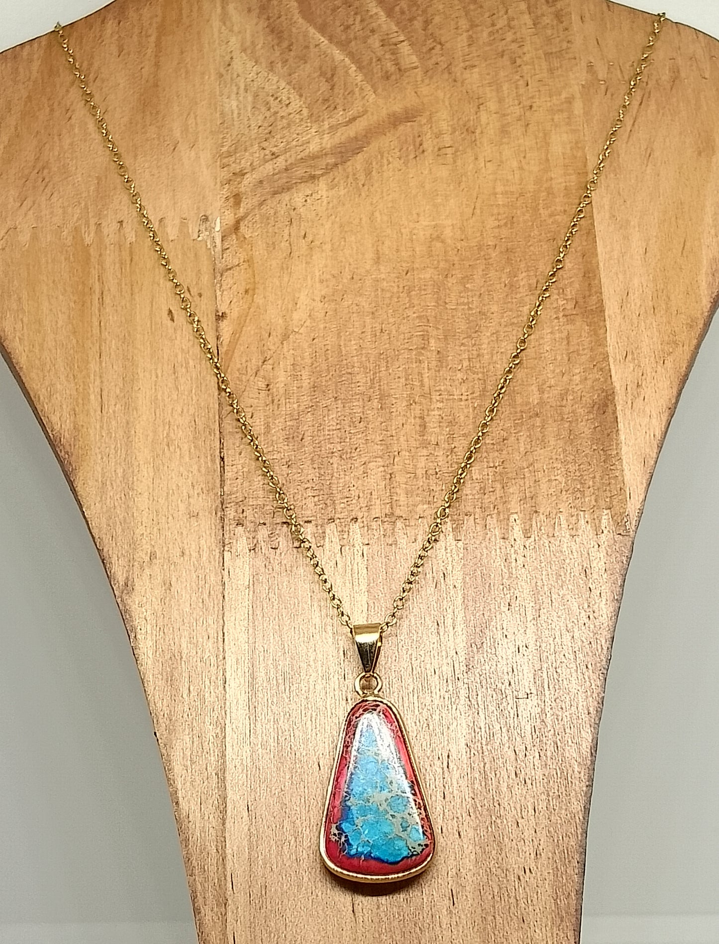 Collier en jaspe impérial rouge, turquoise et acier inoxydable