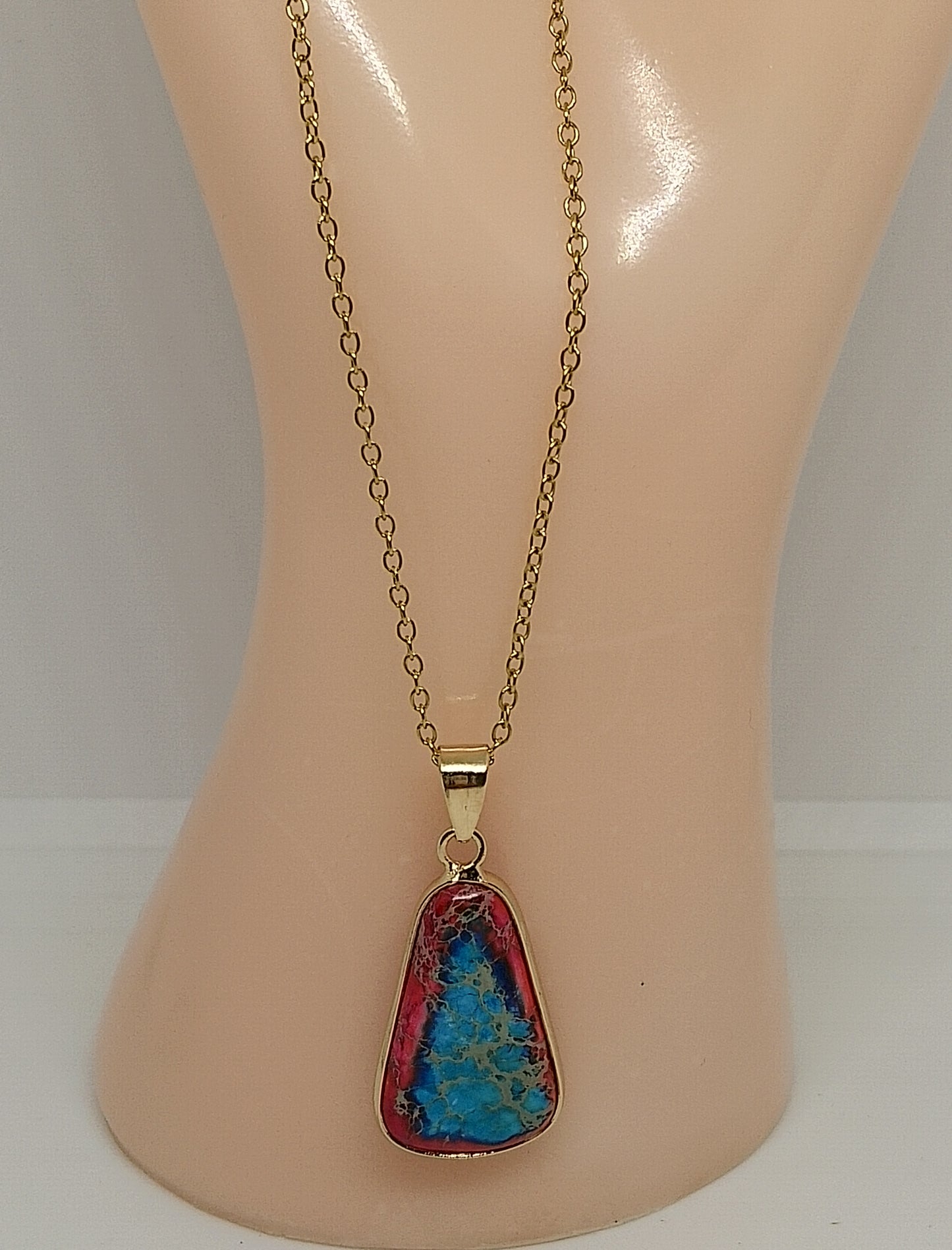 Collier en jaspe impérial rouge, turquoise et acier inoxydable