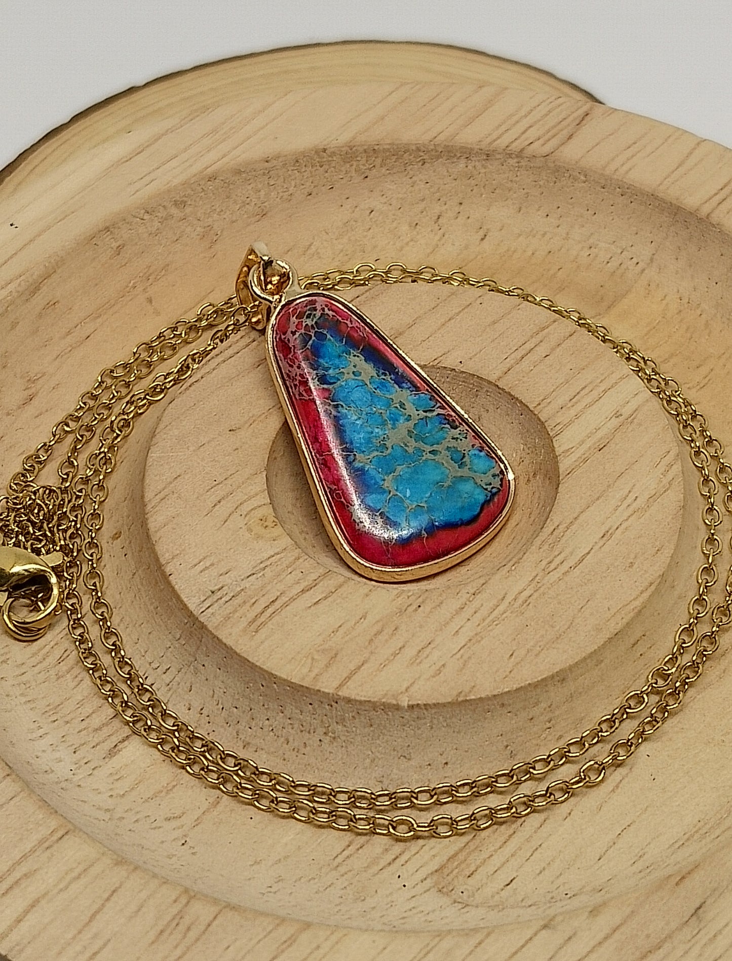 Collier en jaspe impérial rouge, turquoise et acier inoxydable