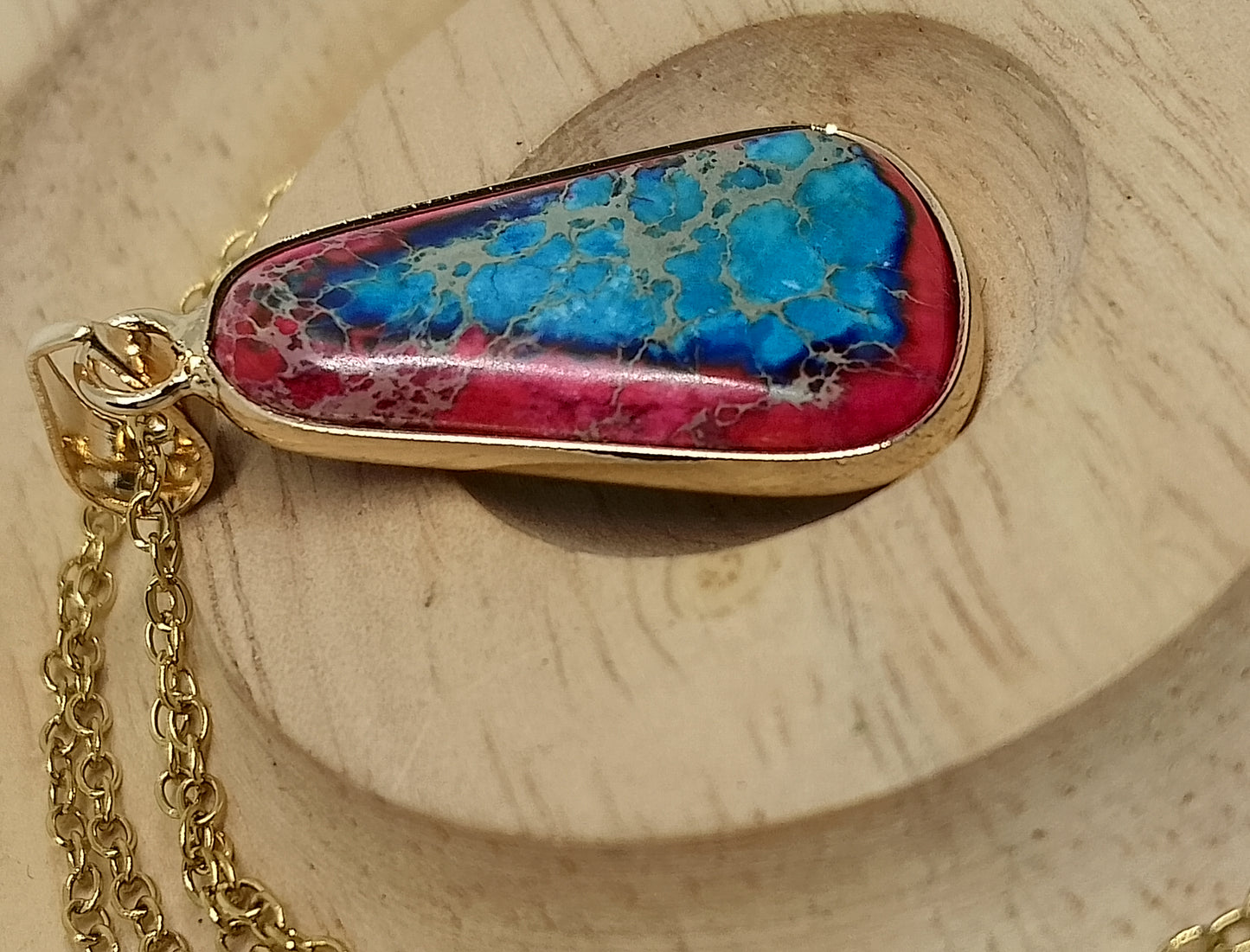 Collier en jaspe impérial rouge, turquoise et acier inoxydable