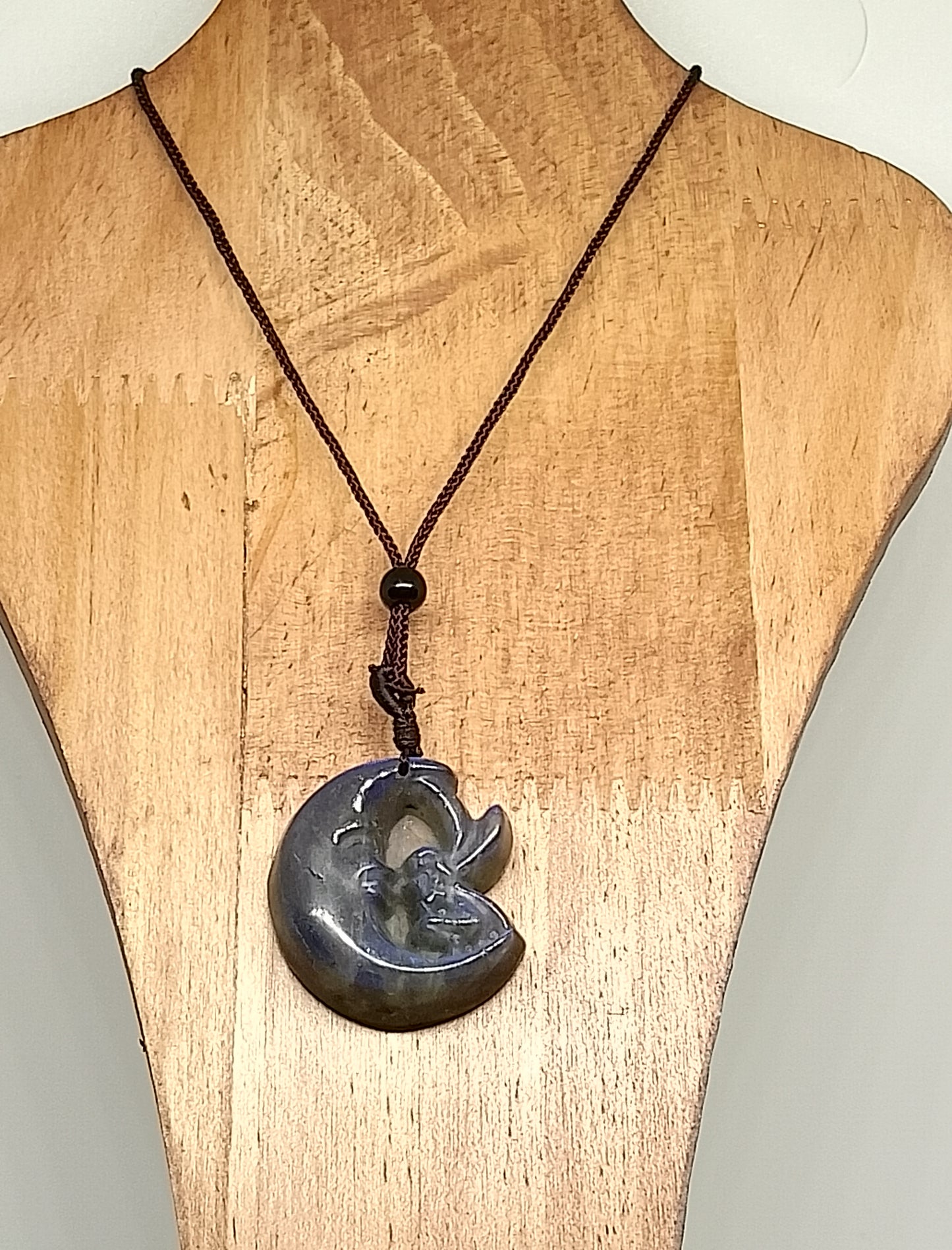 Collier lune et fée en pierre de labradorite