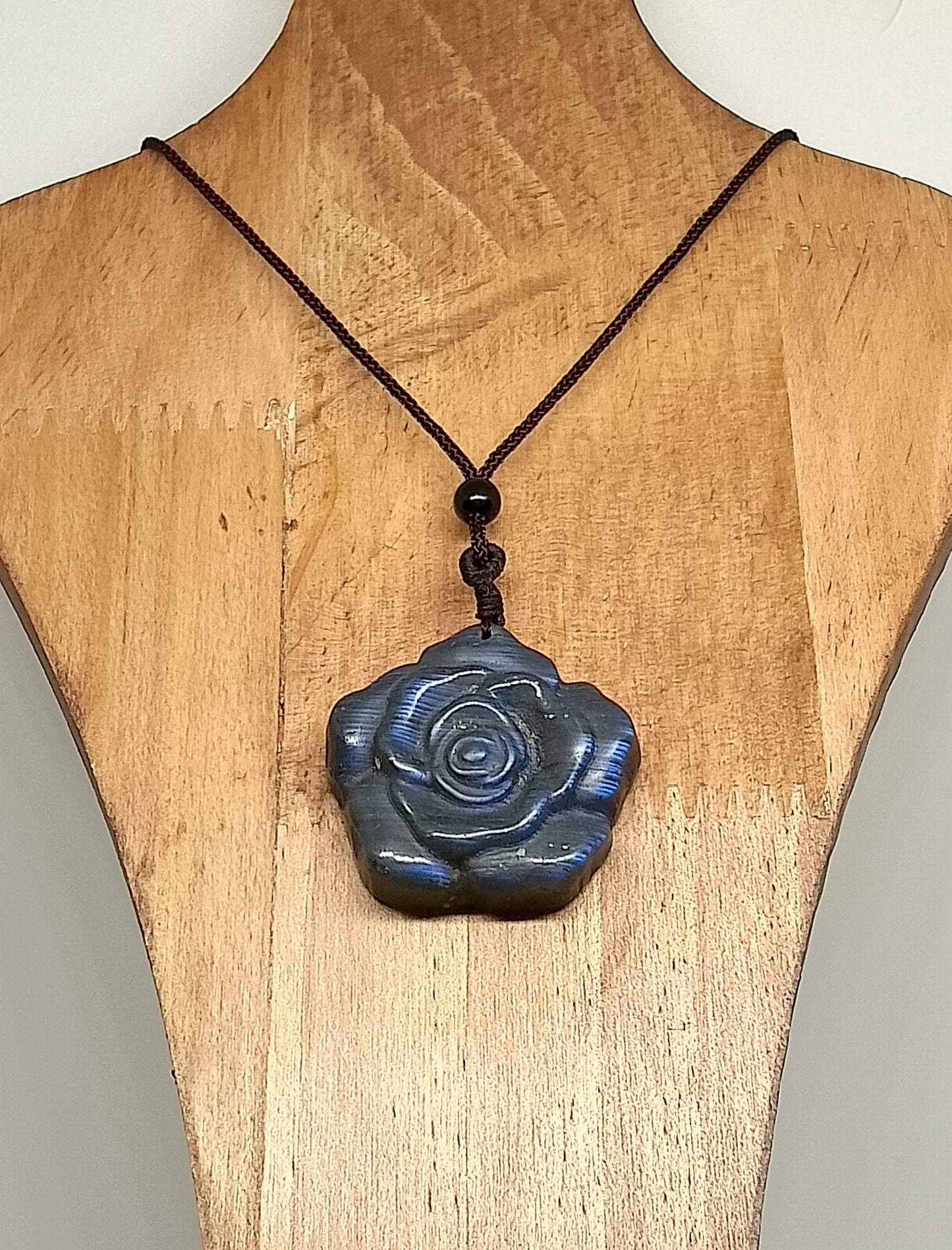 Collier en labradorite fleur