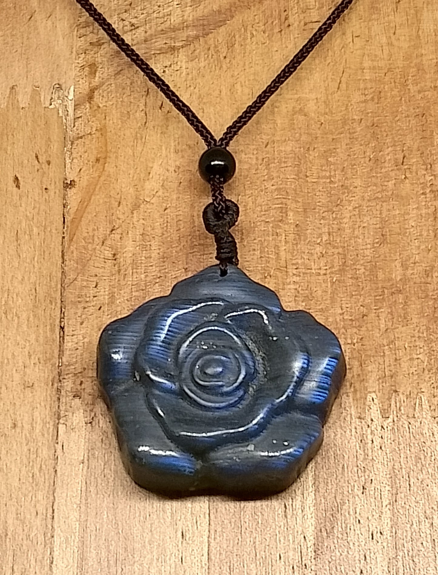 Collier en labradorite fleur