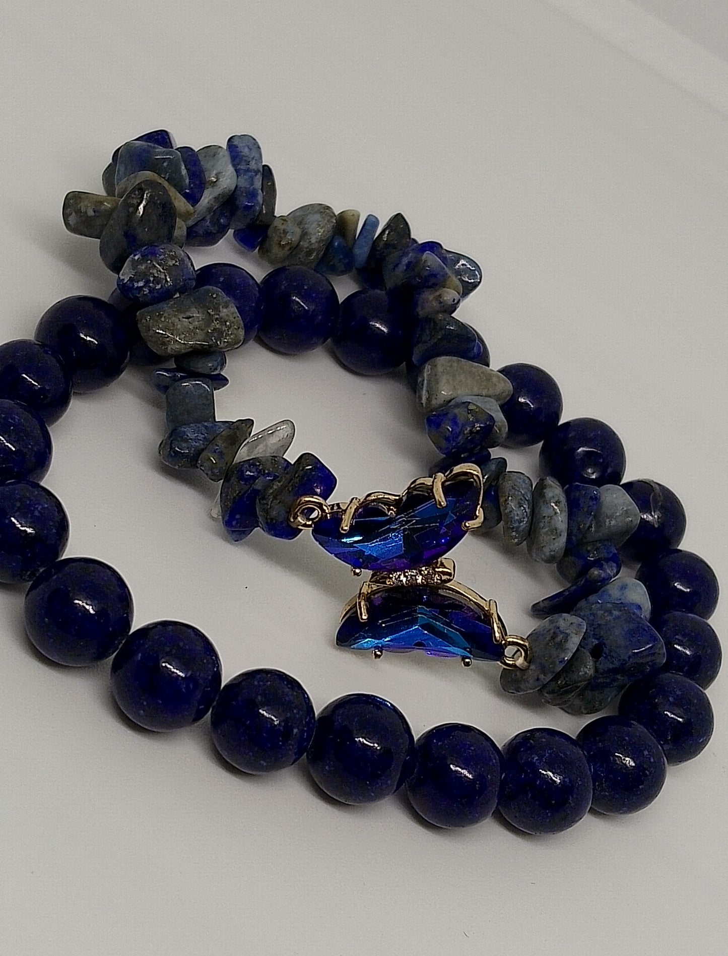 Bracelets en lapis lazuli papillon
