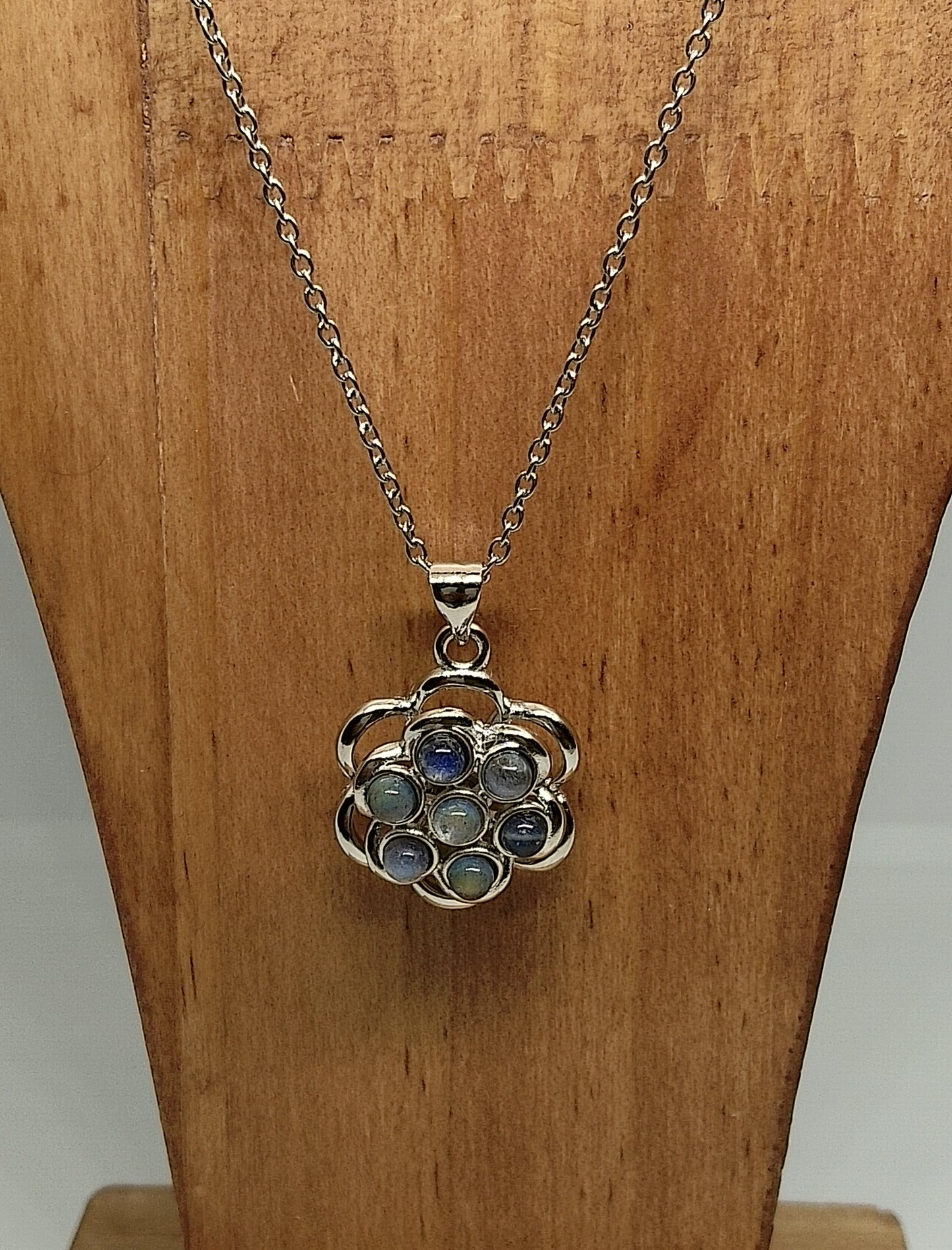 Collier amovible en labradorite