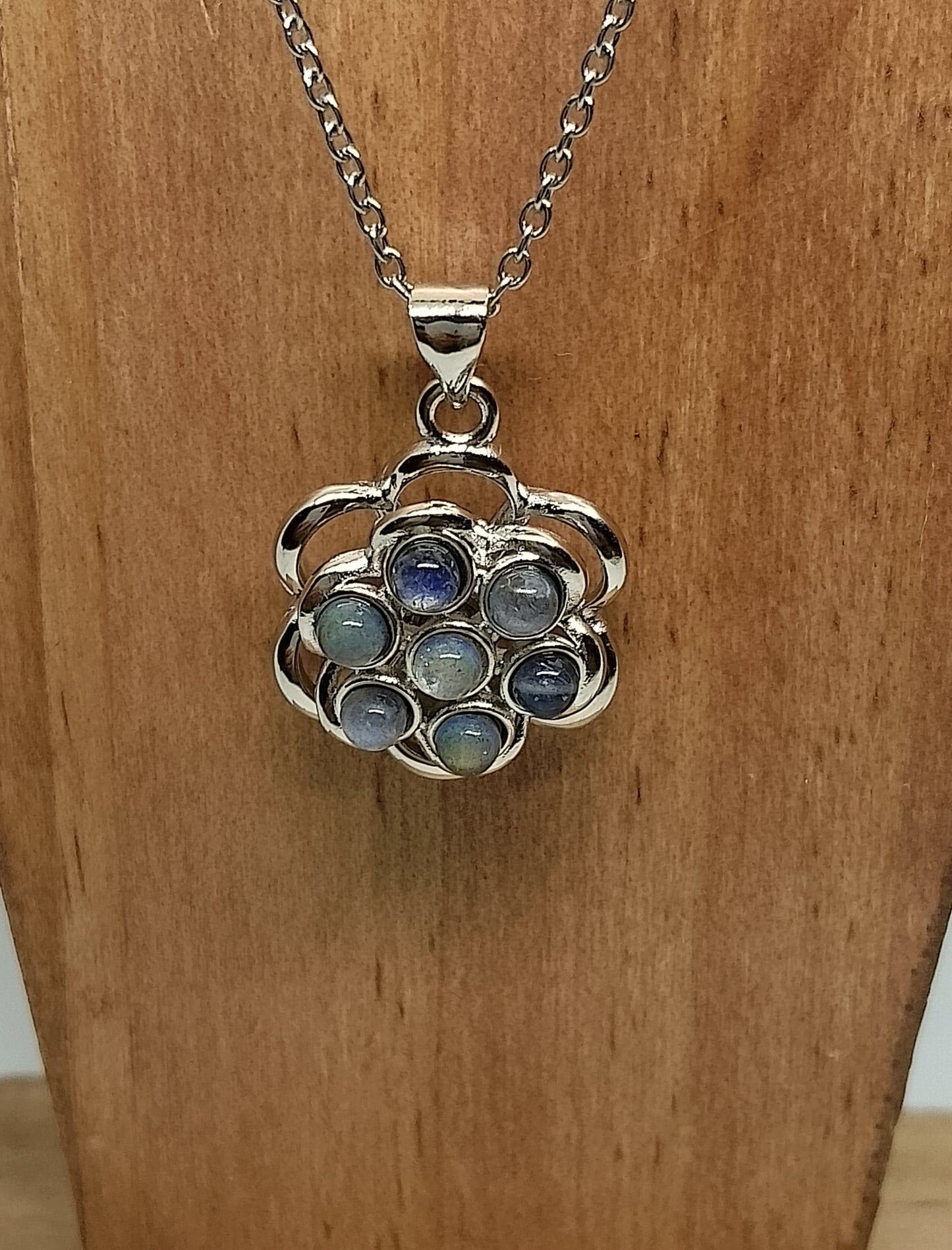 Collier amovible en labradorite
